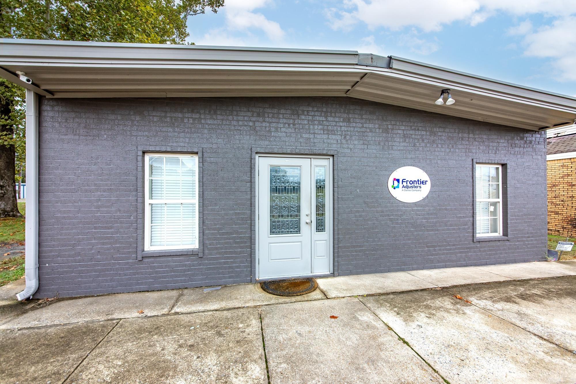 Cabot City Area - Commercial Sale