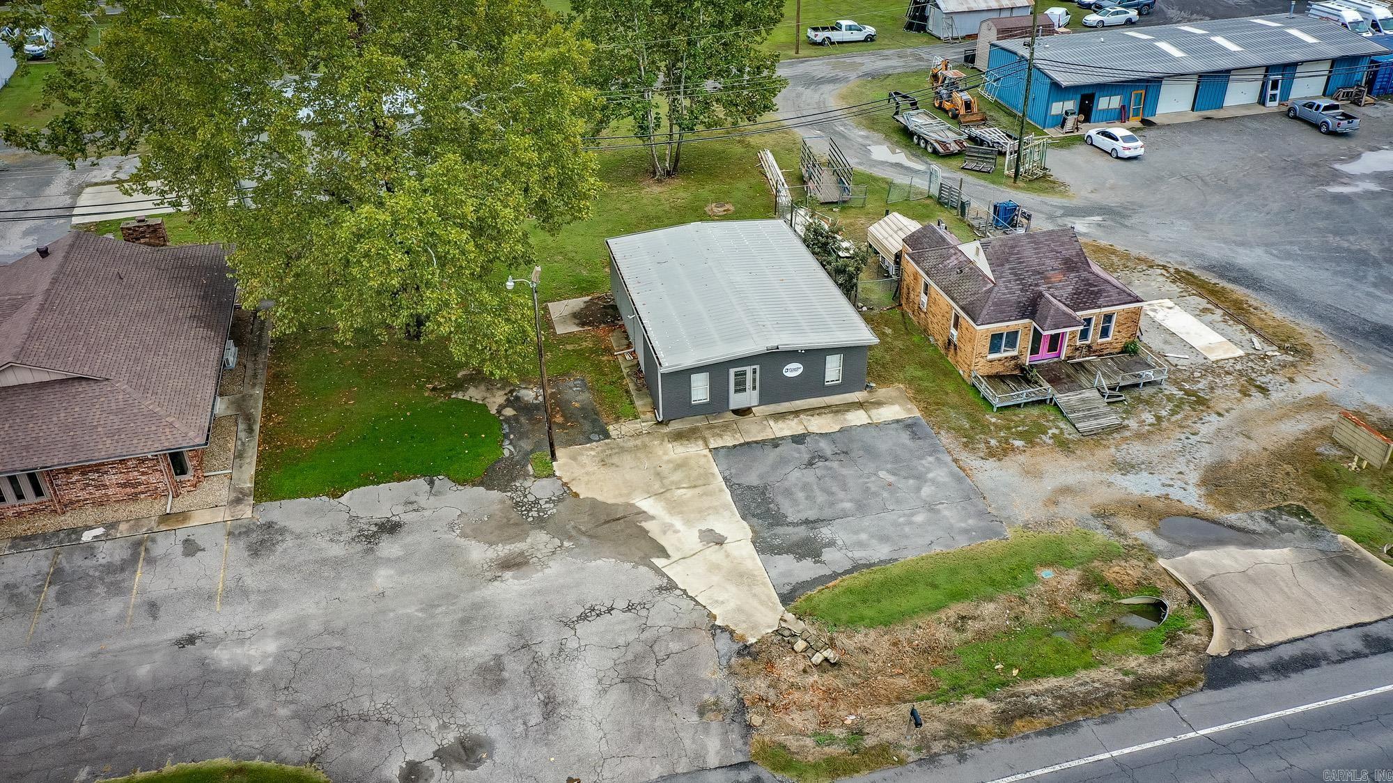 Cabot City Area - Commercial Sale