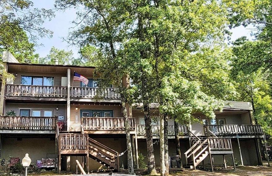 Look no further for your turn key condo in this an adorable resort community.  Recently remodeled and comes with all the furnishings. Each bedroom has it own bathroom with a half bath downstairs. Nice open floor plan to make entertaining a breeze. Walking distance to Cool Pool. Minutes from the course. Nice open floor plan! New HVAC and Water Heater. Just pack your suitcase and your all set.