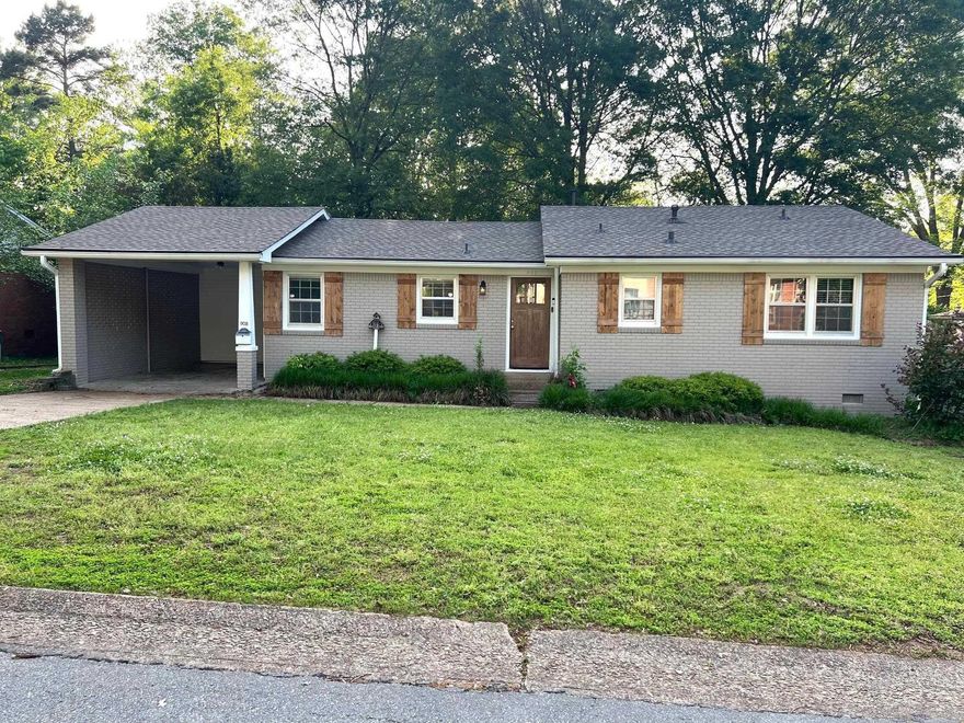 Charming home located in Sunny Hill neighborhood, close to schools and medical facilities. Plenty of updates in kitchen and baths, new roof 2024, new HVAC 2023, new insulation in attic. Spacious living area with hardwood flooring, kitchen has granite countertops, stainless steel appliances (refrigerator conveys) and updated cabinetry. Large master bedroom with carpet. Move-in ready, call for your tour today.