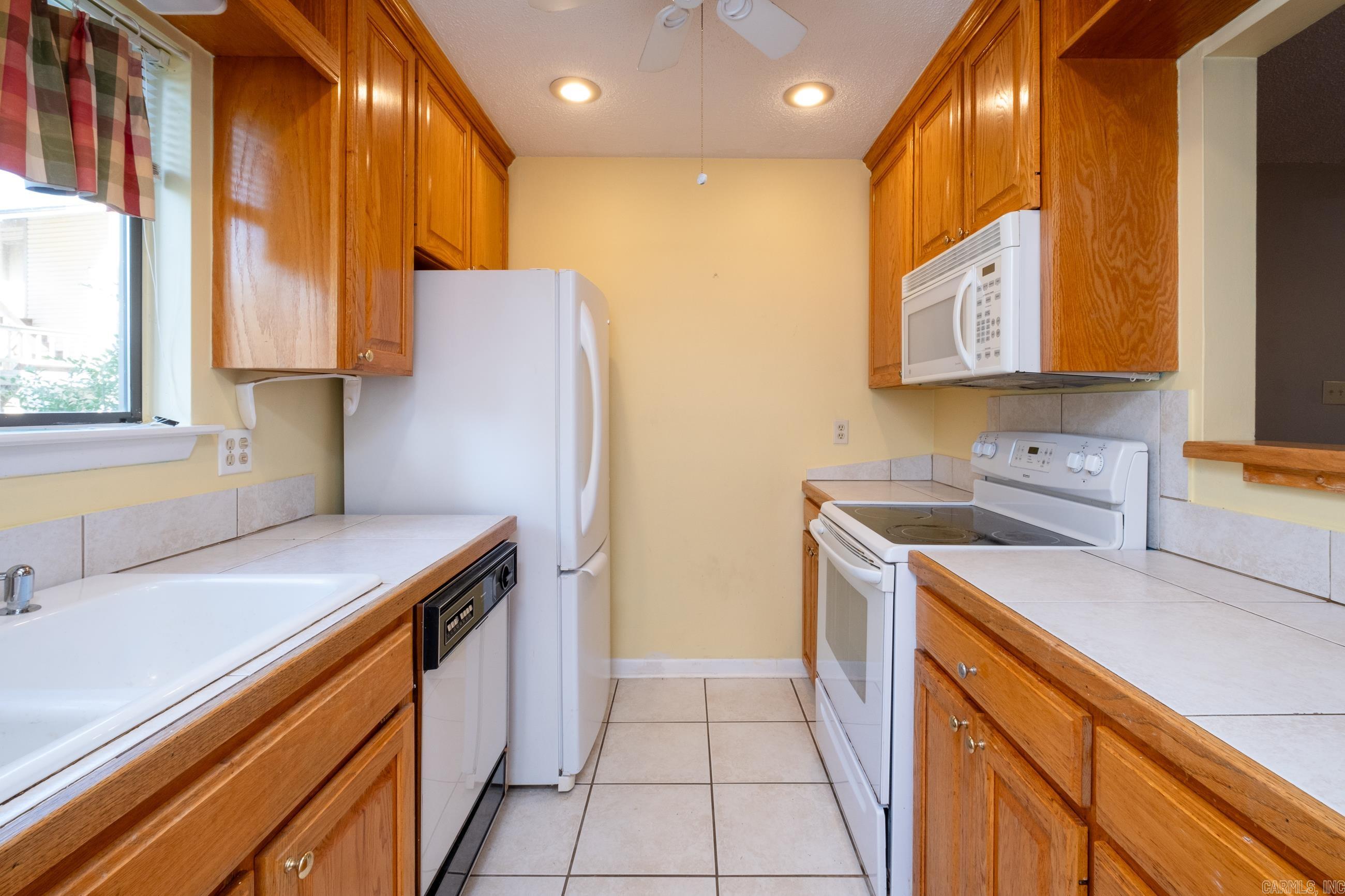 FOREST EDGE WEST CONDO HPR - Residential