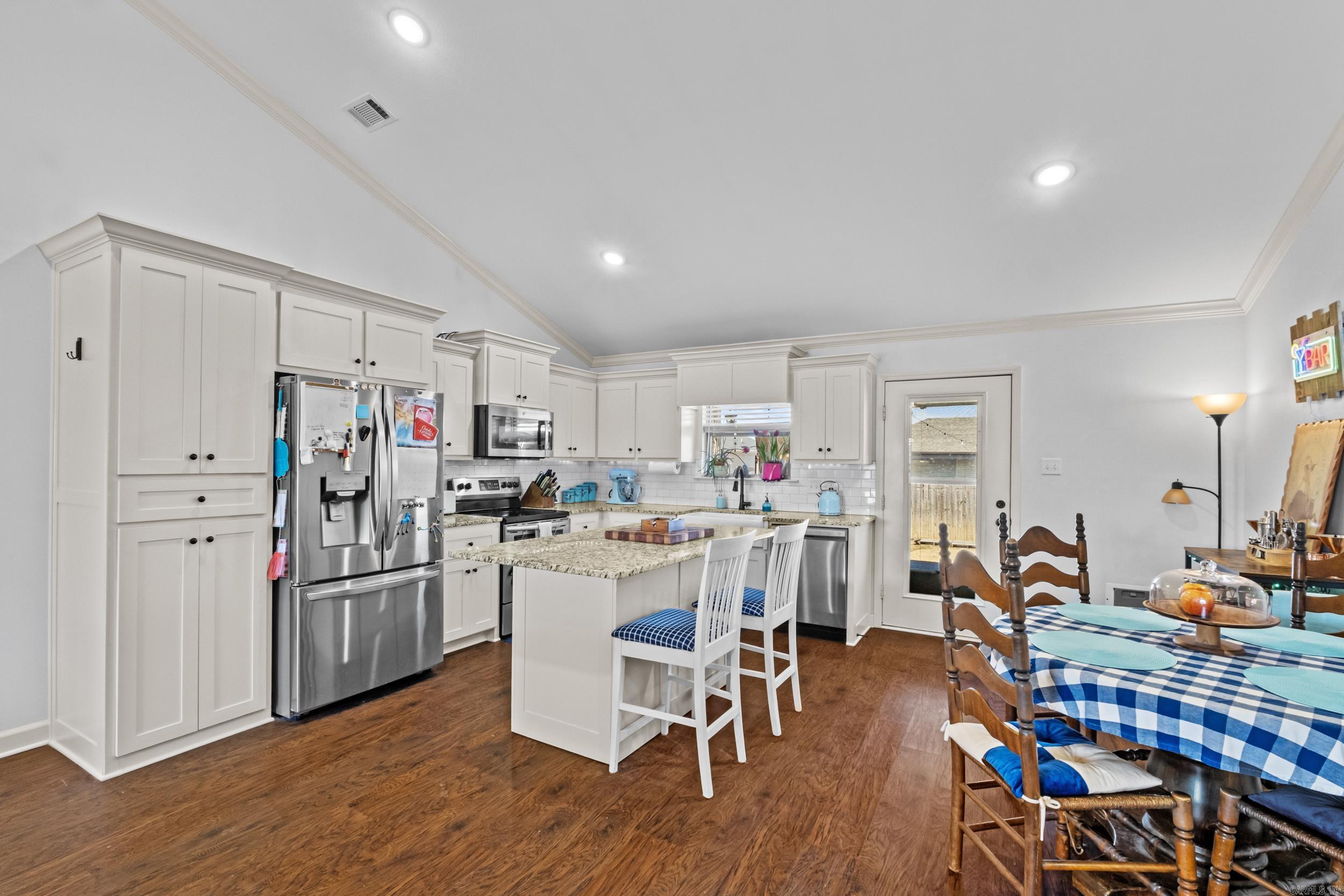 DEERFIELD ESTATES - Residential