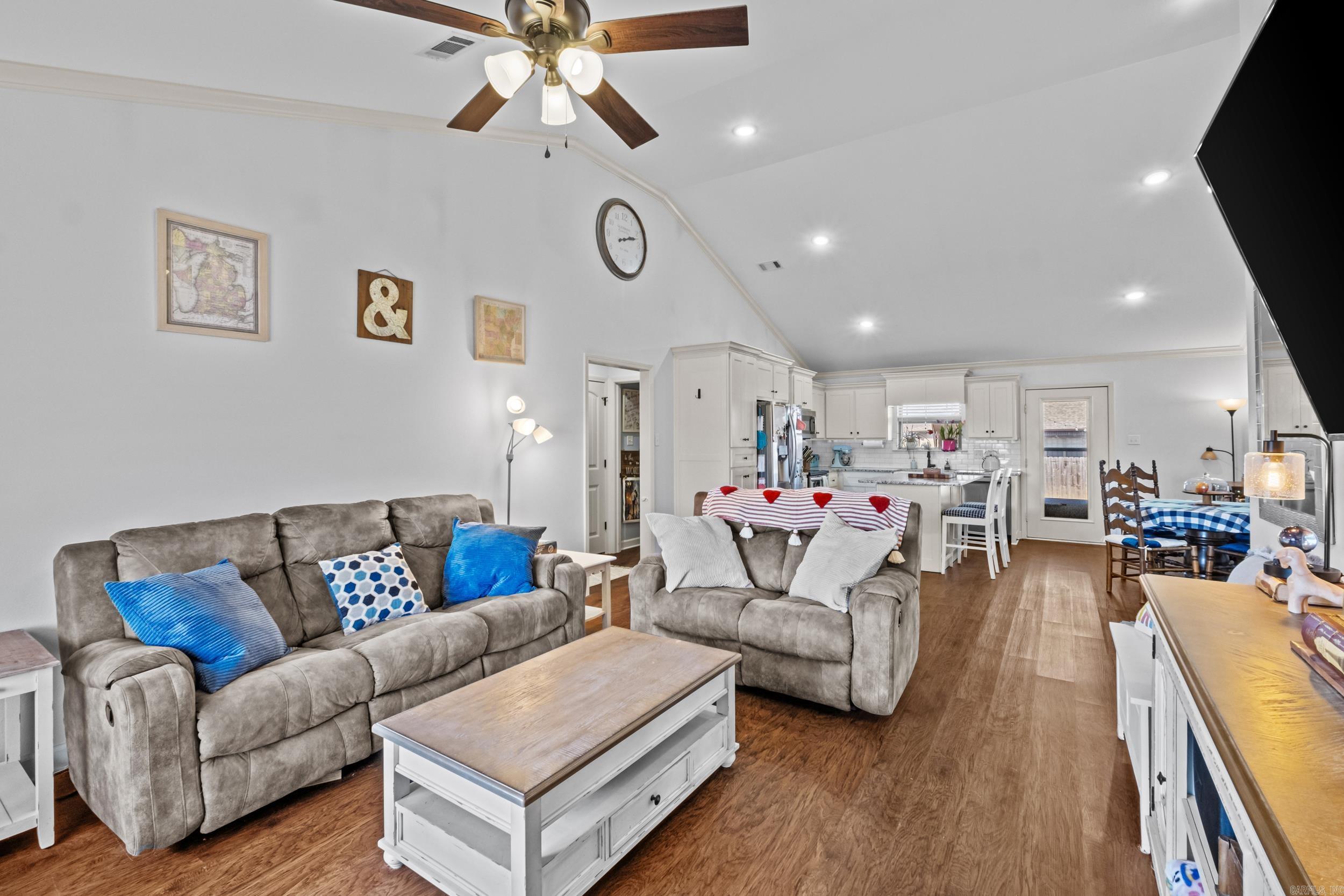 DEERFIELD ESTATES - Residential