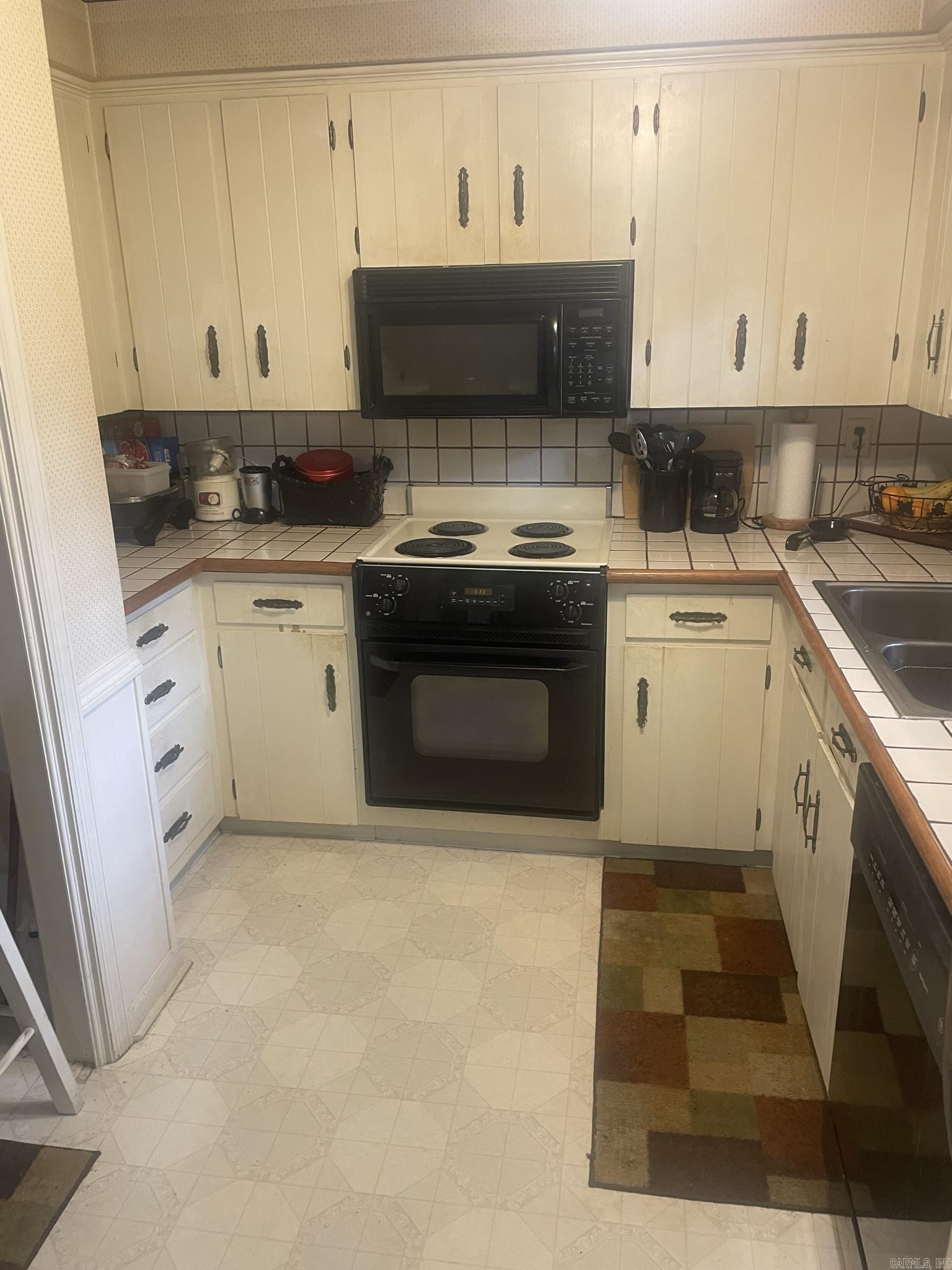 Twin Lakes - Residential