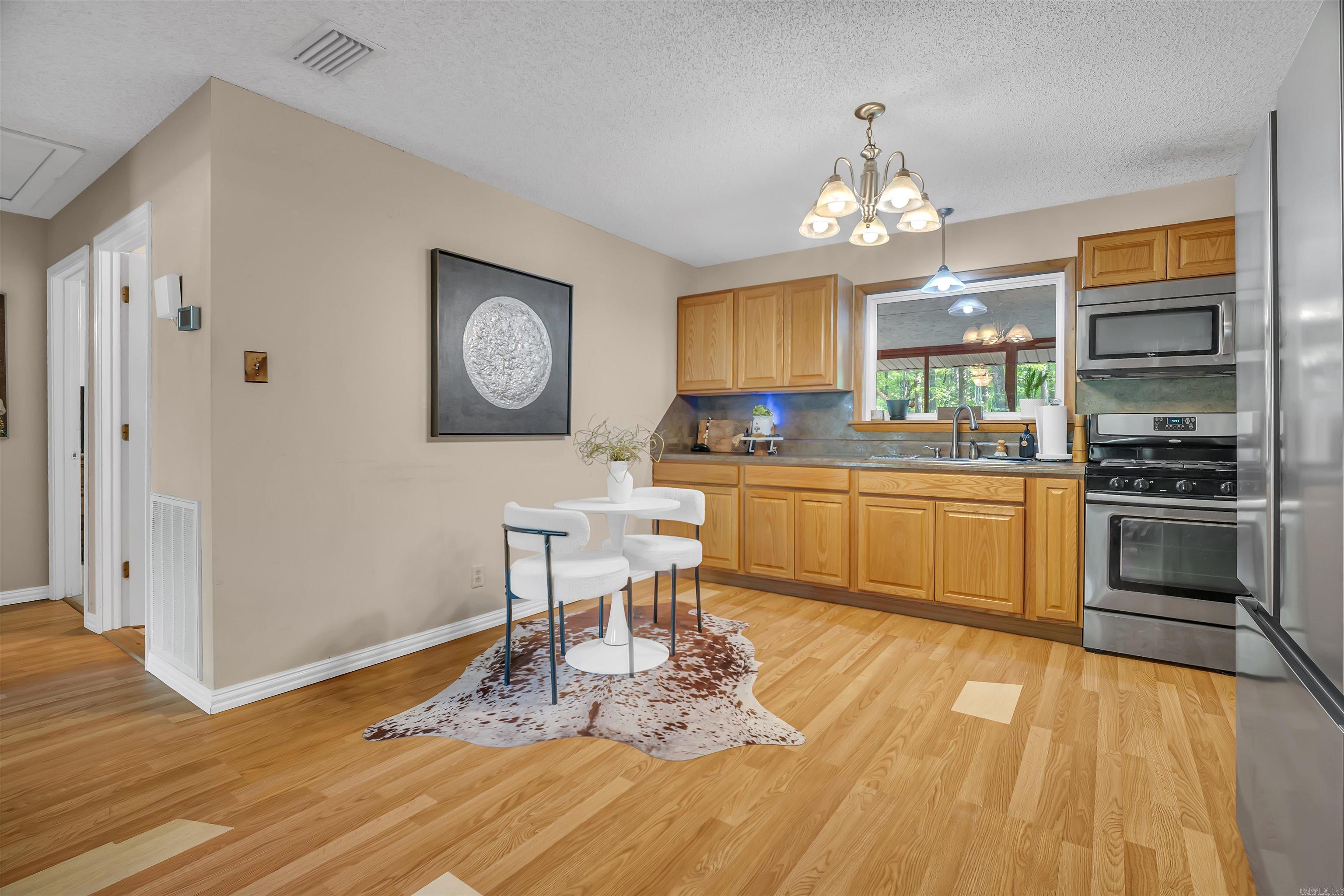 PINE VALLEY - Residential