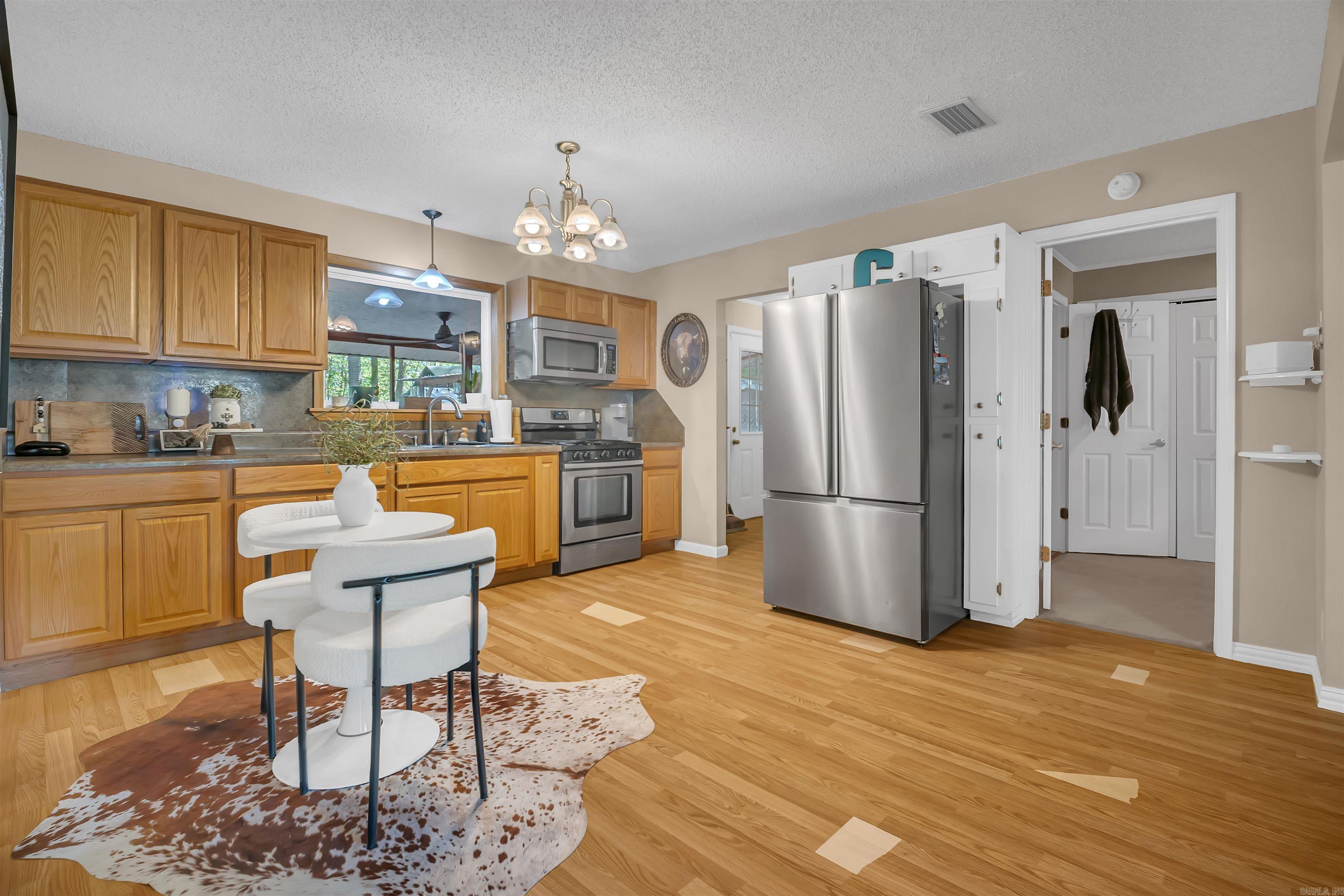 PINE VALLEY - Residential