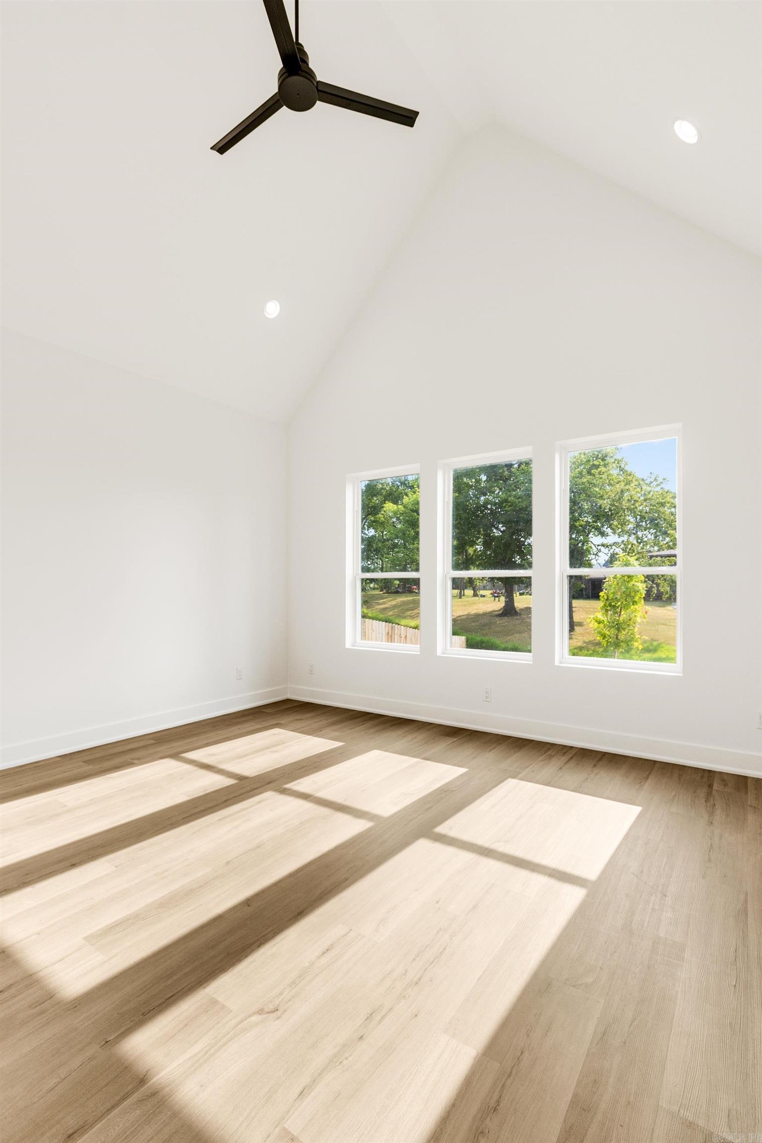 FIELDS OF HURRICANE LAKE ESTATES - Residential