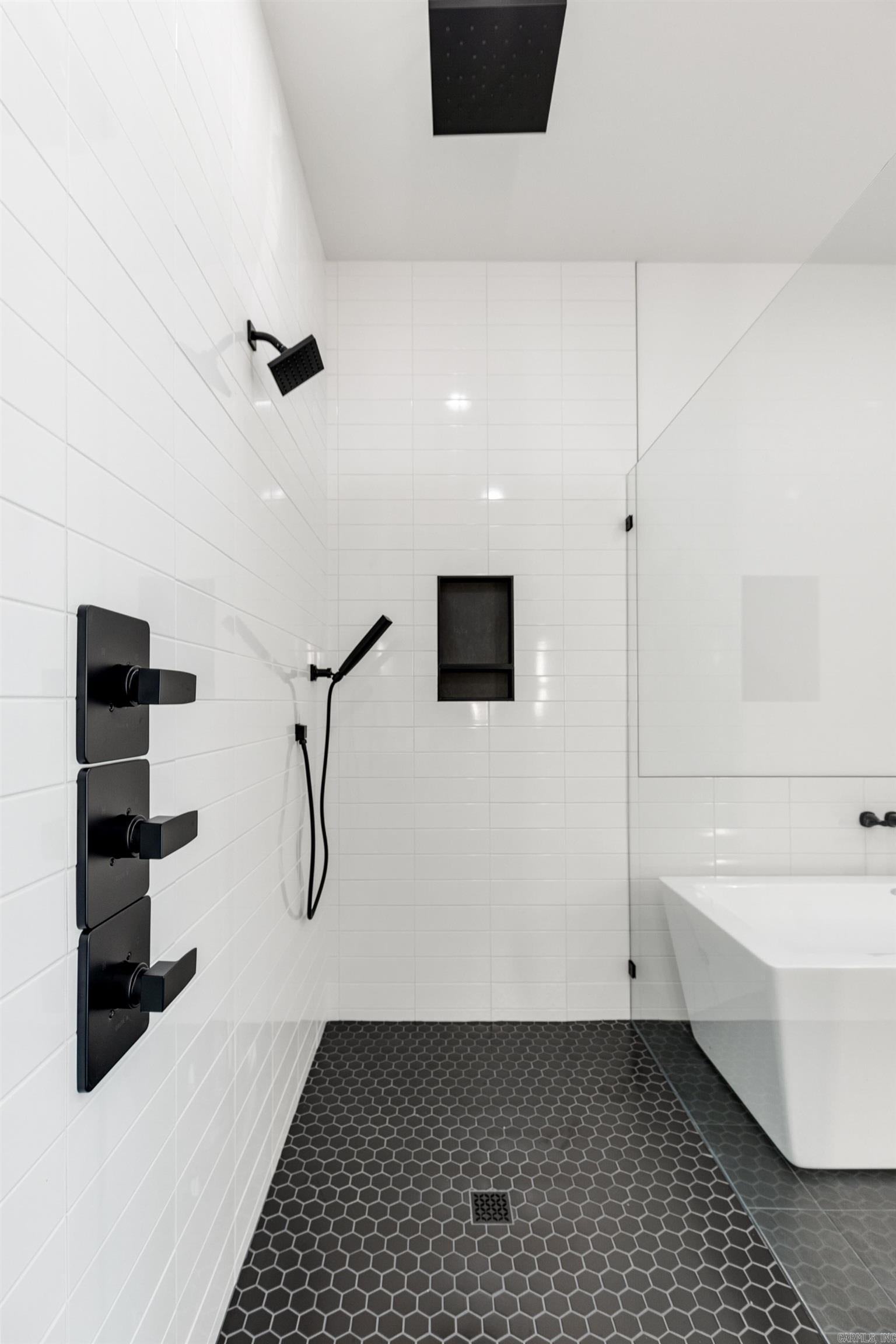 FIELDS OF HURRICANE LAKE ESTATES - Residential