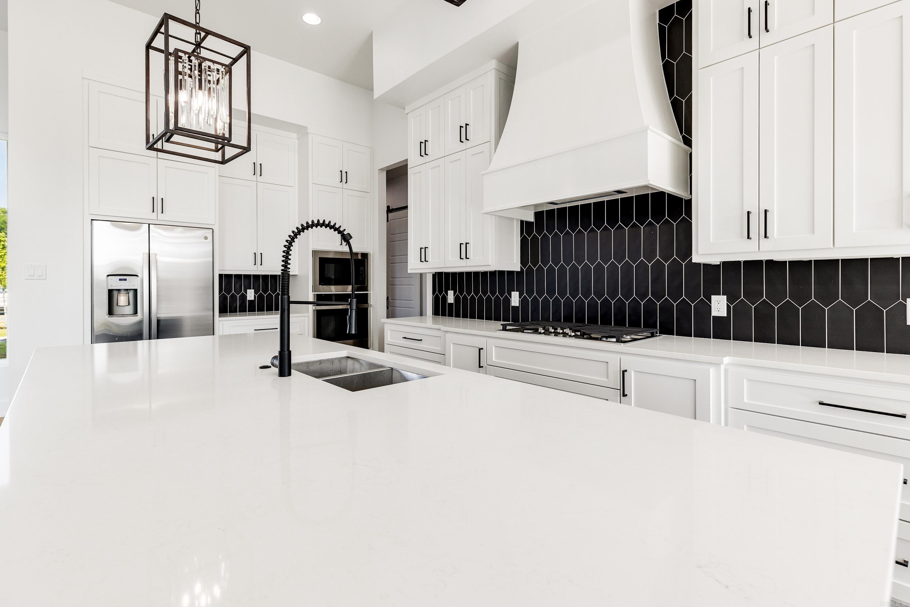 FIELDS OF HURRICANE LAKE ESTATES - Residential