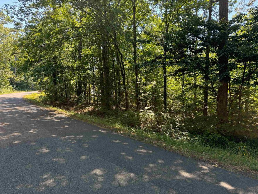 REDUCED TO $1,500...THIS PROPERTY LOCATION IS VERY DESIRABLE...CLOSE TO LAKE PINEDA...CORONADO FITNESS CENTER...TENNIS COURTS...GOLF COURSE...CALL FOR MORE INFORMATION...