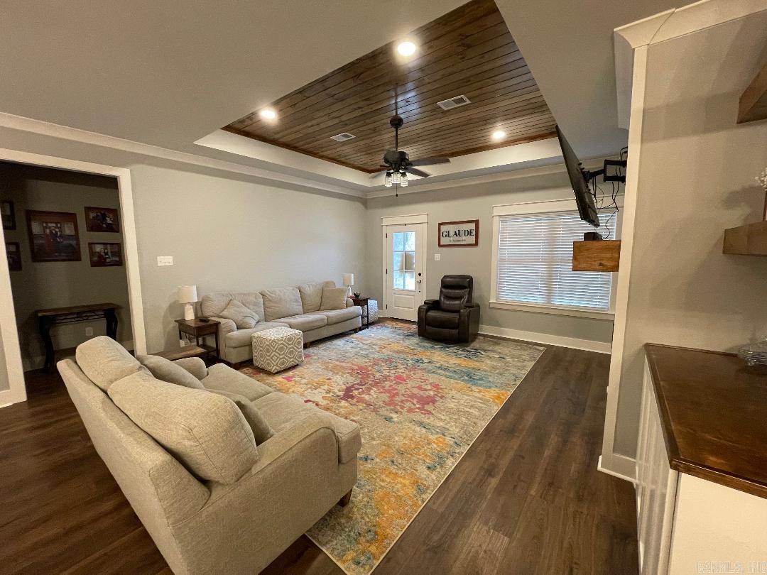 HIDDEN VALLEY ESTATES - Residential