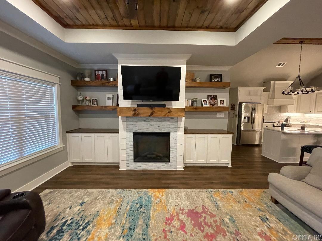 HIDDEN VALLEY ESTATES - Residential