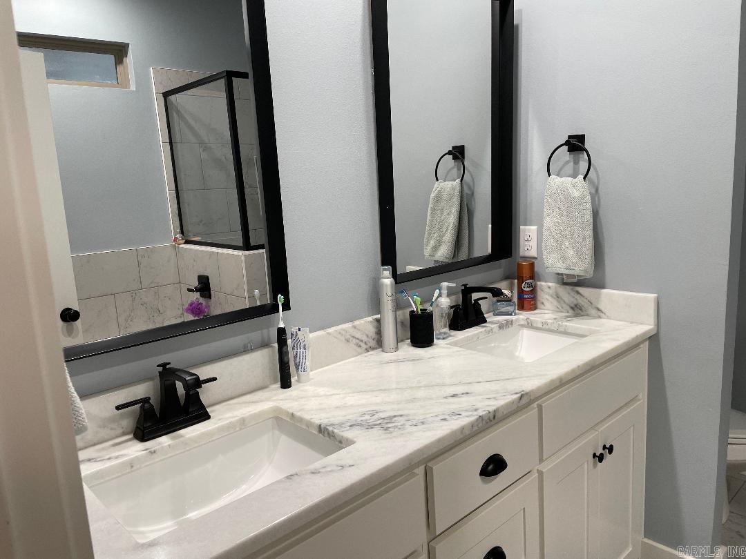 HIDDEN VALLEY ESTATES - Residential