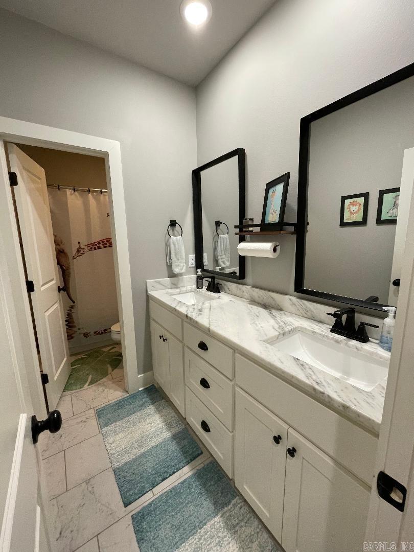 HIDDEN VALLEY ESTATES - Residential