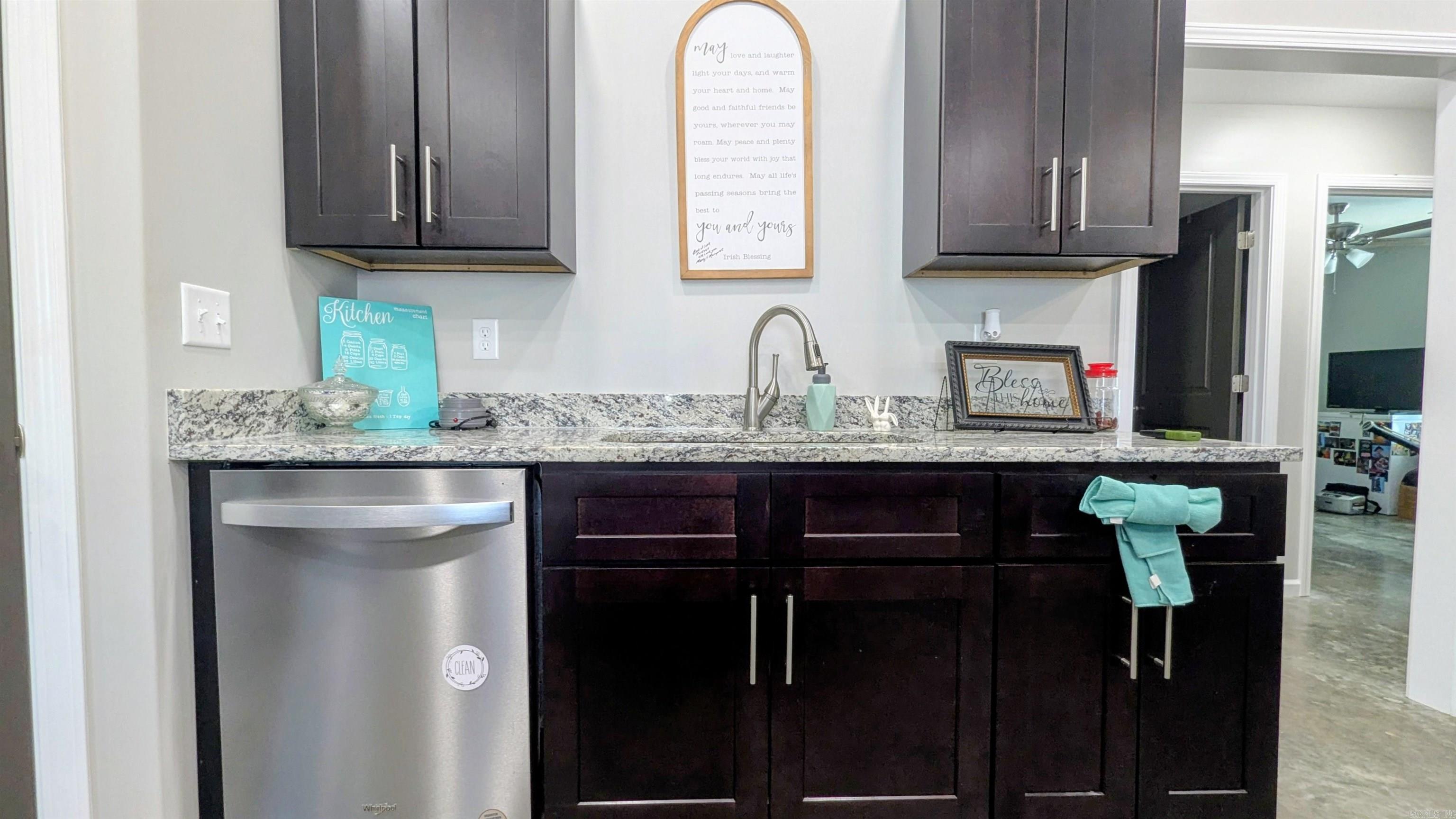 HX0205 - LILLIES CROSSING - Residential