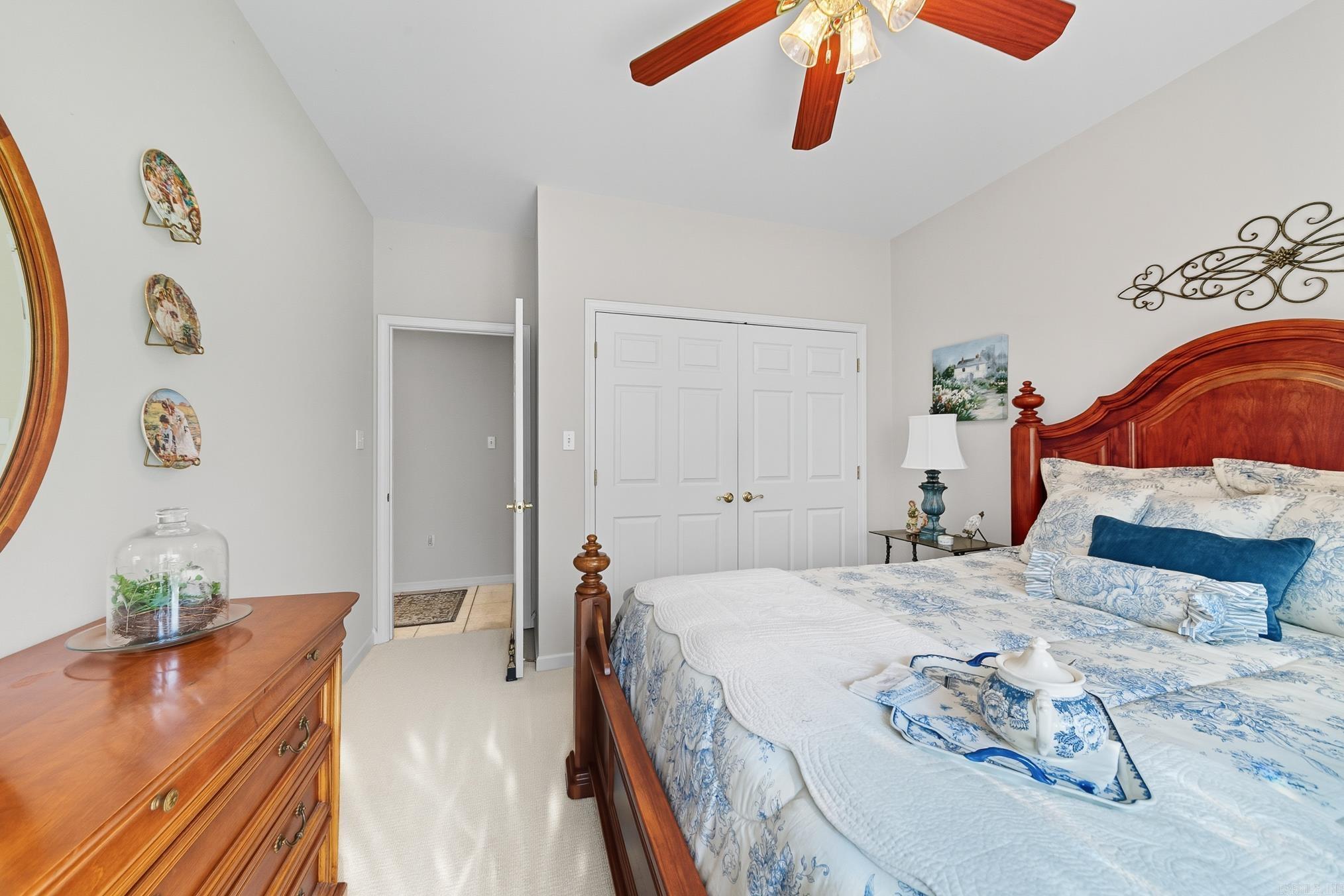 AUSTIN VILLAGE - Residential