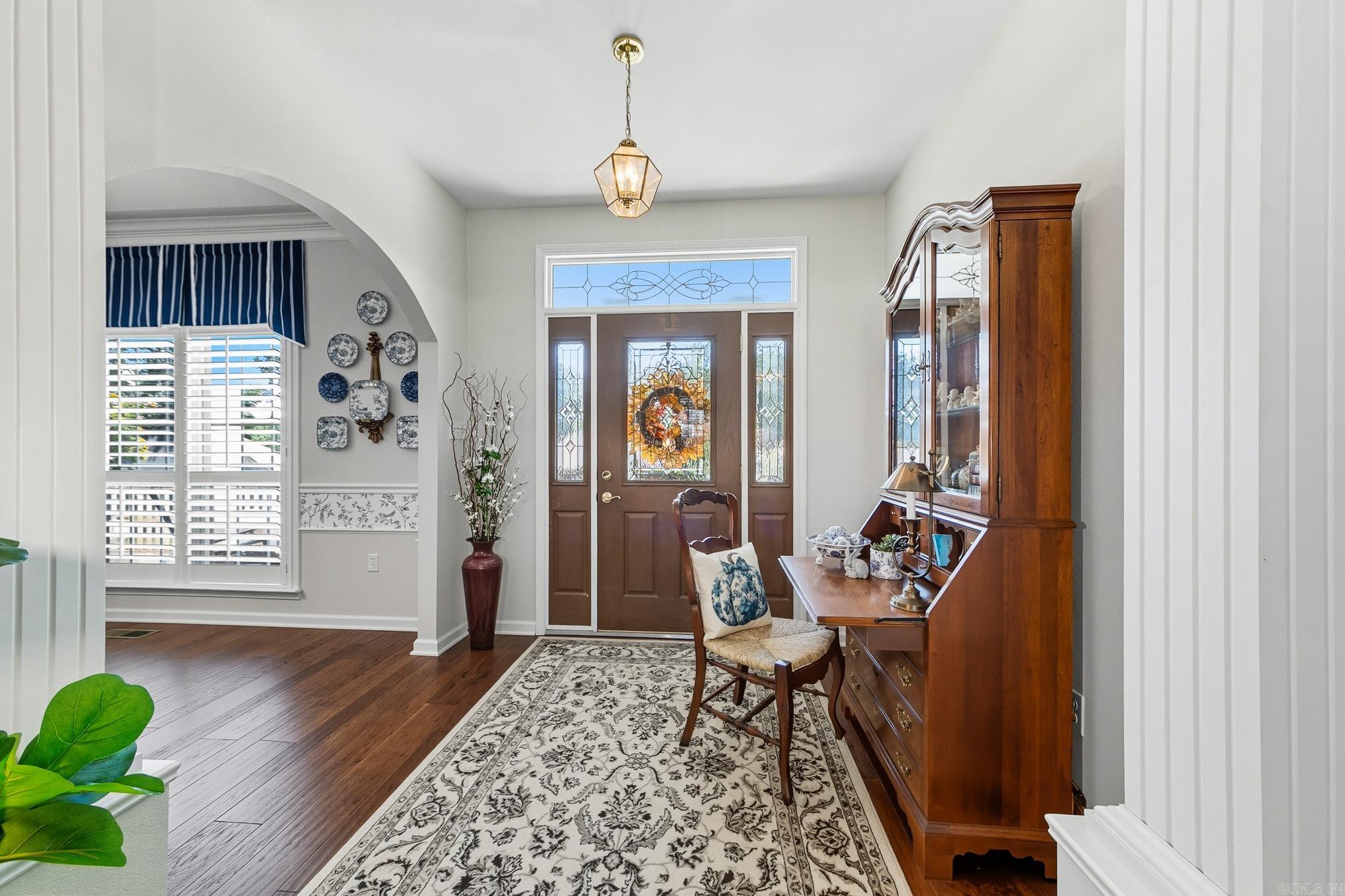 AUSTIN VILLAGE - Residential
