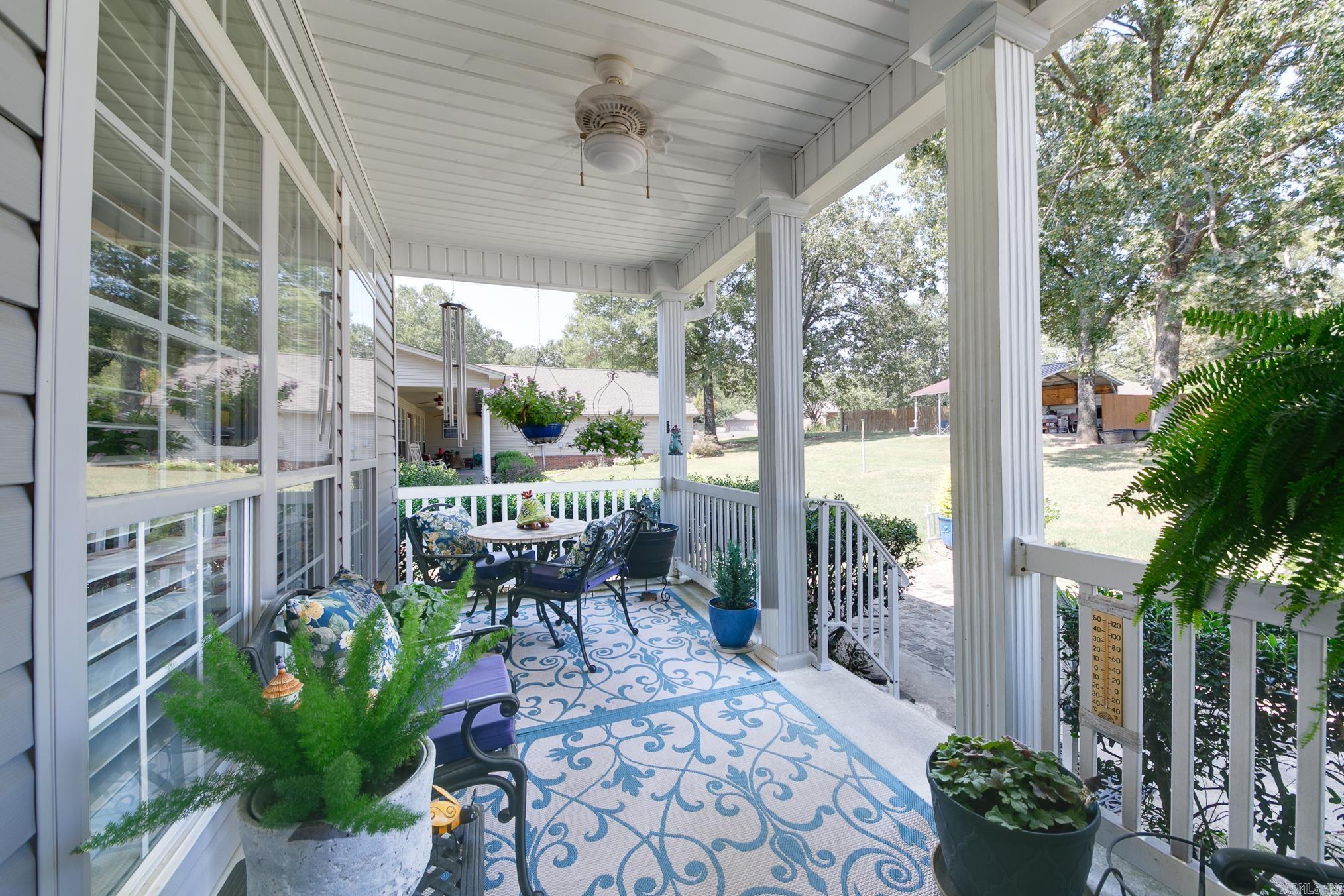 AUSTIN VILLAGE - Residential