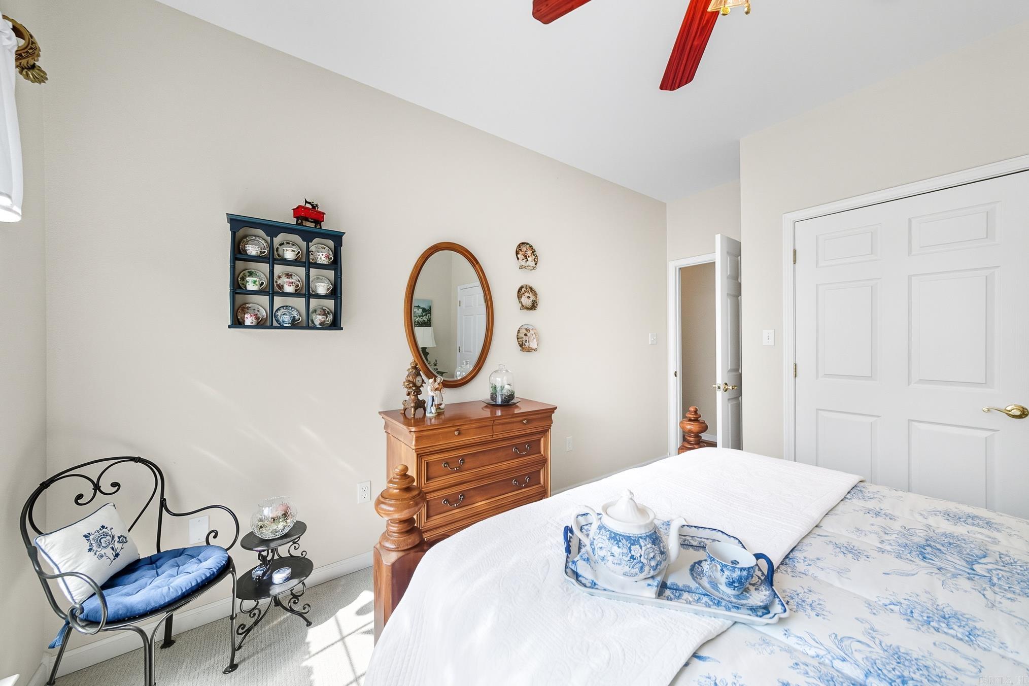AUSTIN VILLAGE - Residential