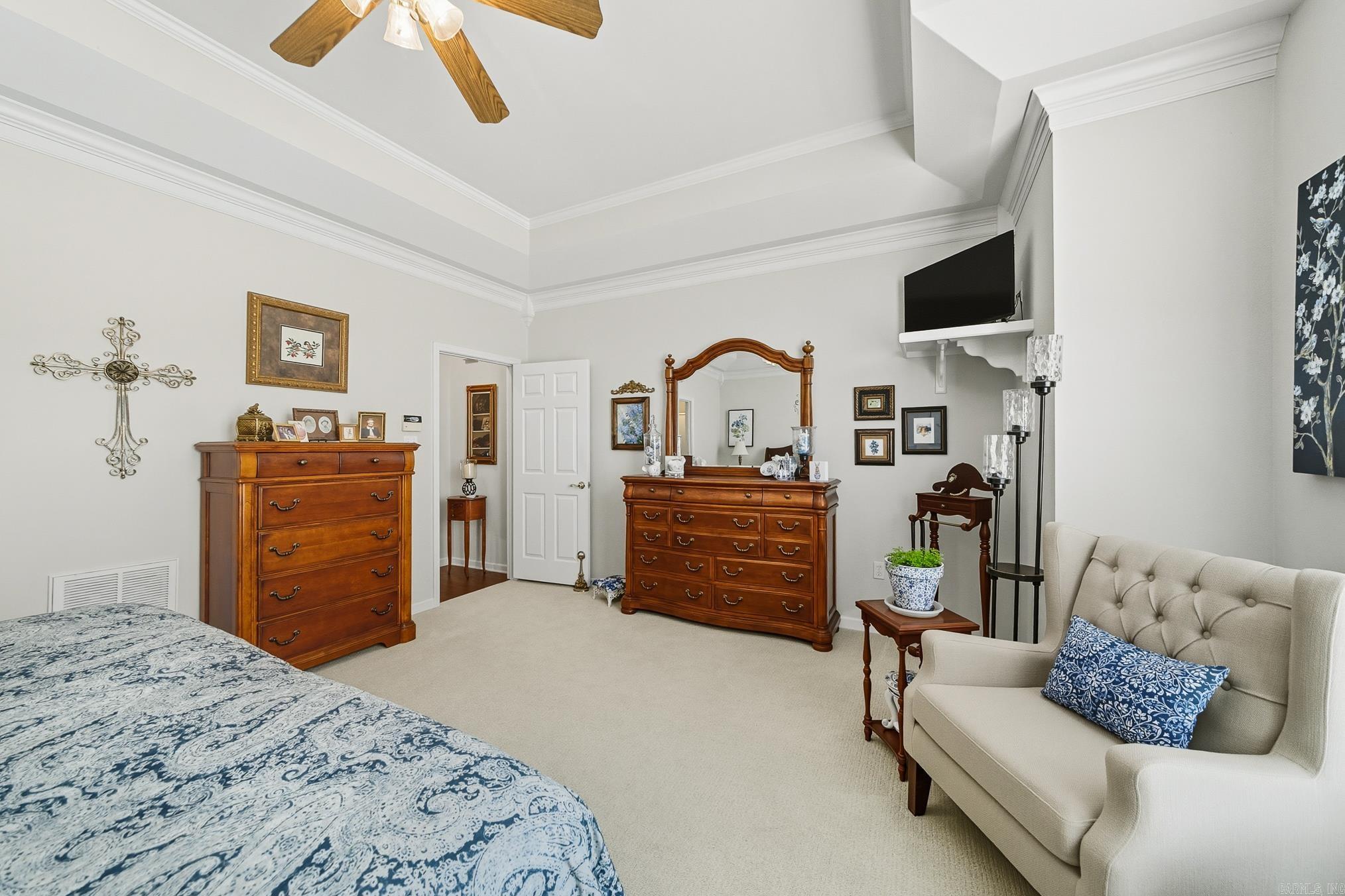 AUSTIN VILLAGE - Residential