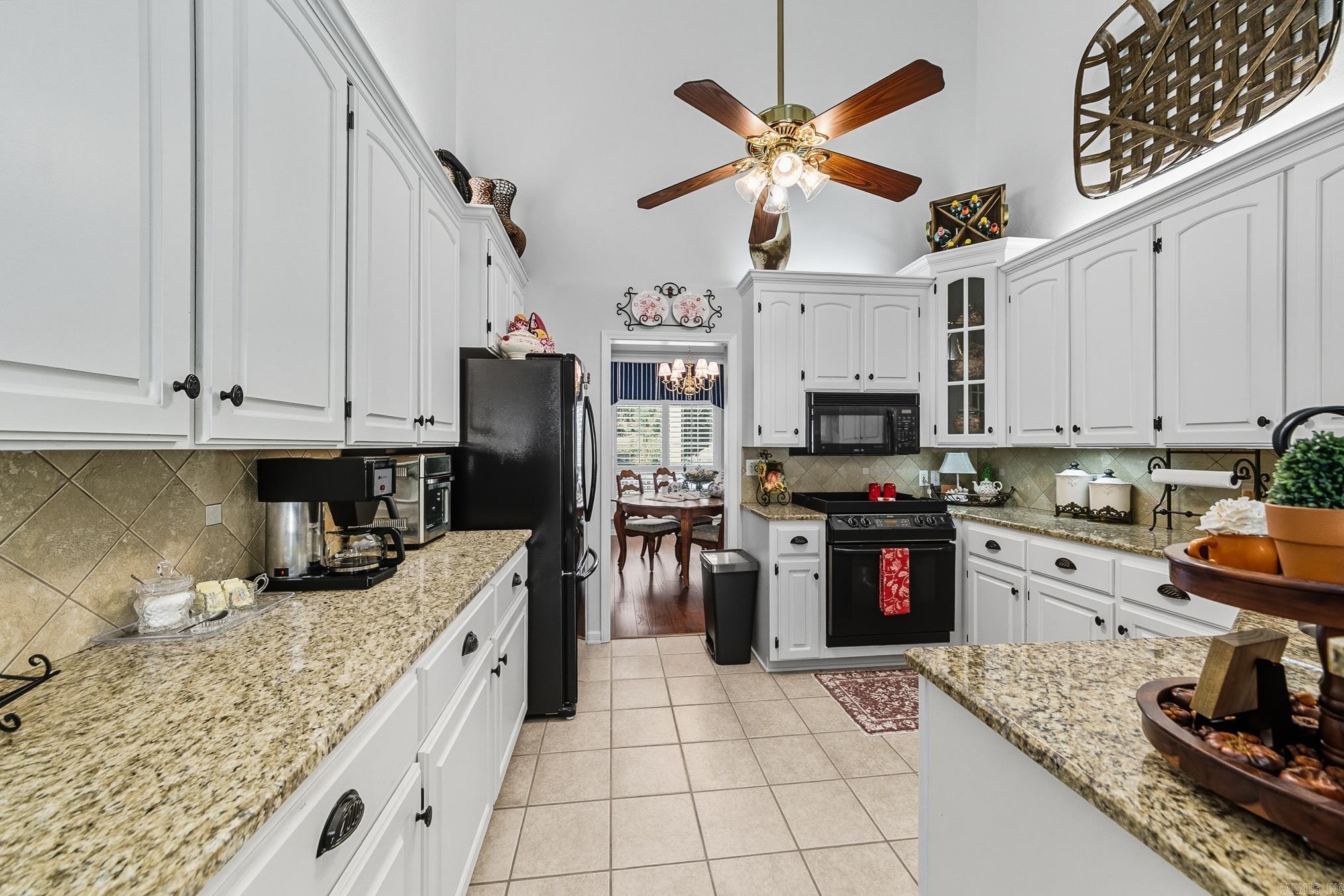 AUSTIN VILLAGE - Residential