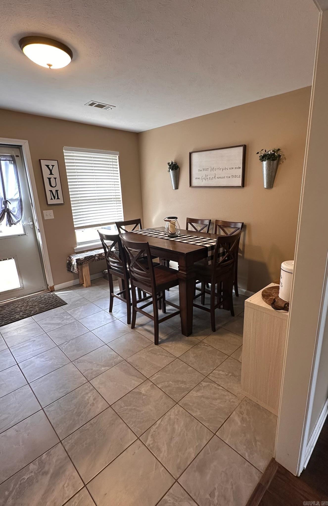 BAKER'S FIELD - Residential