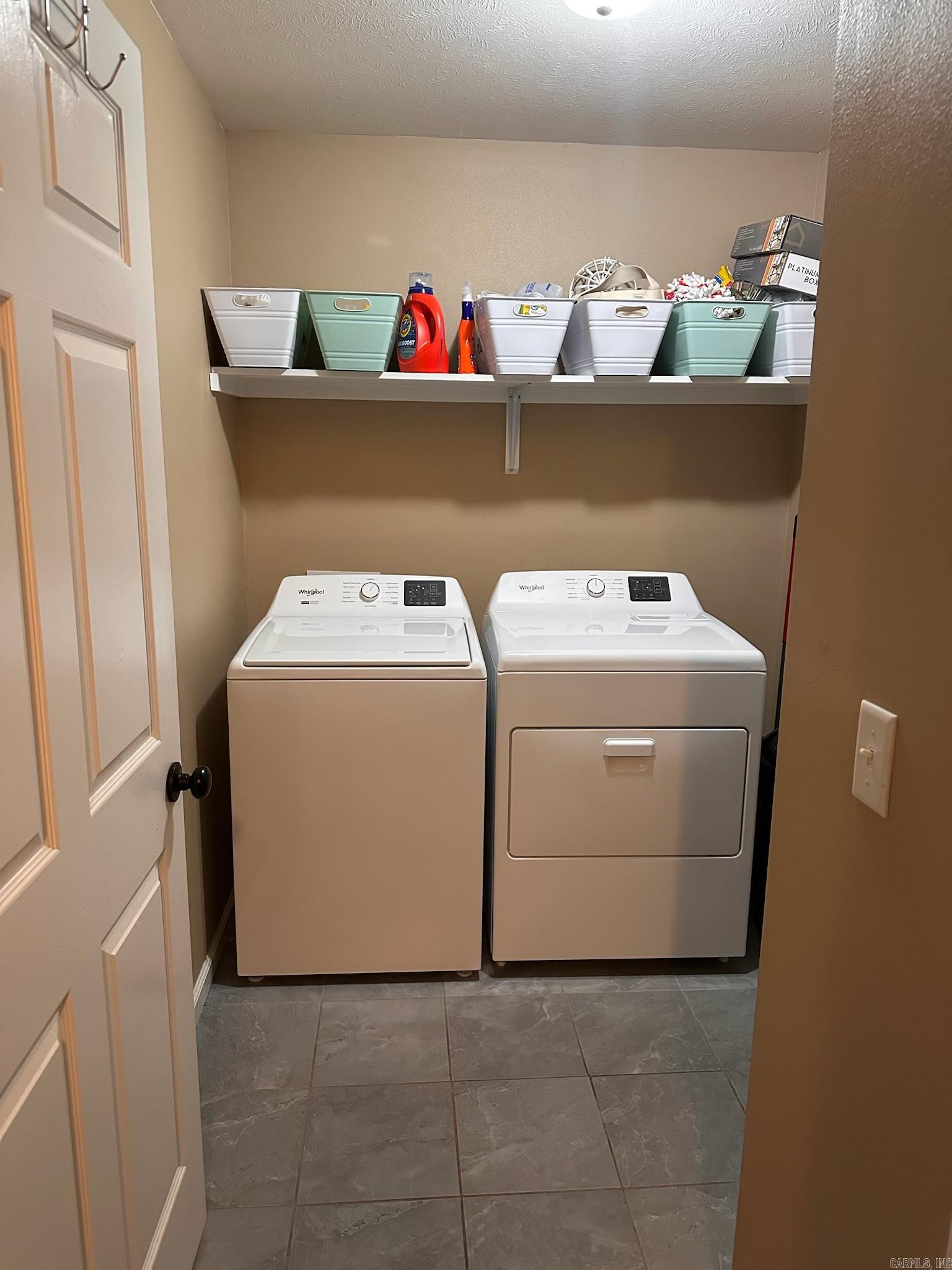 BAKER'S FIELD - Residential