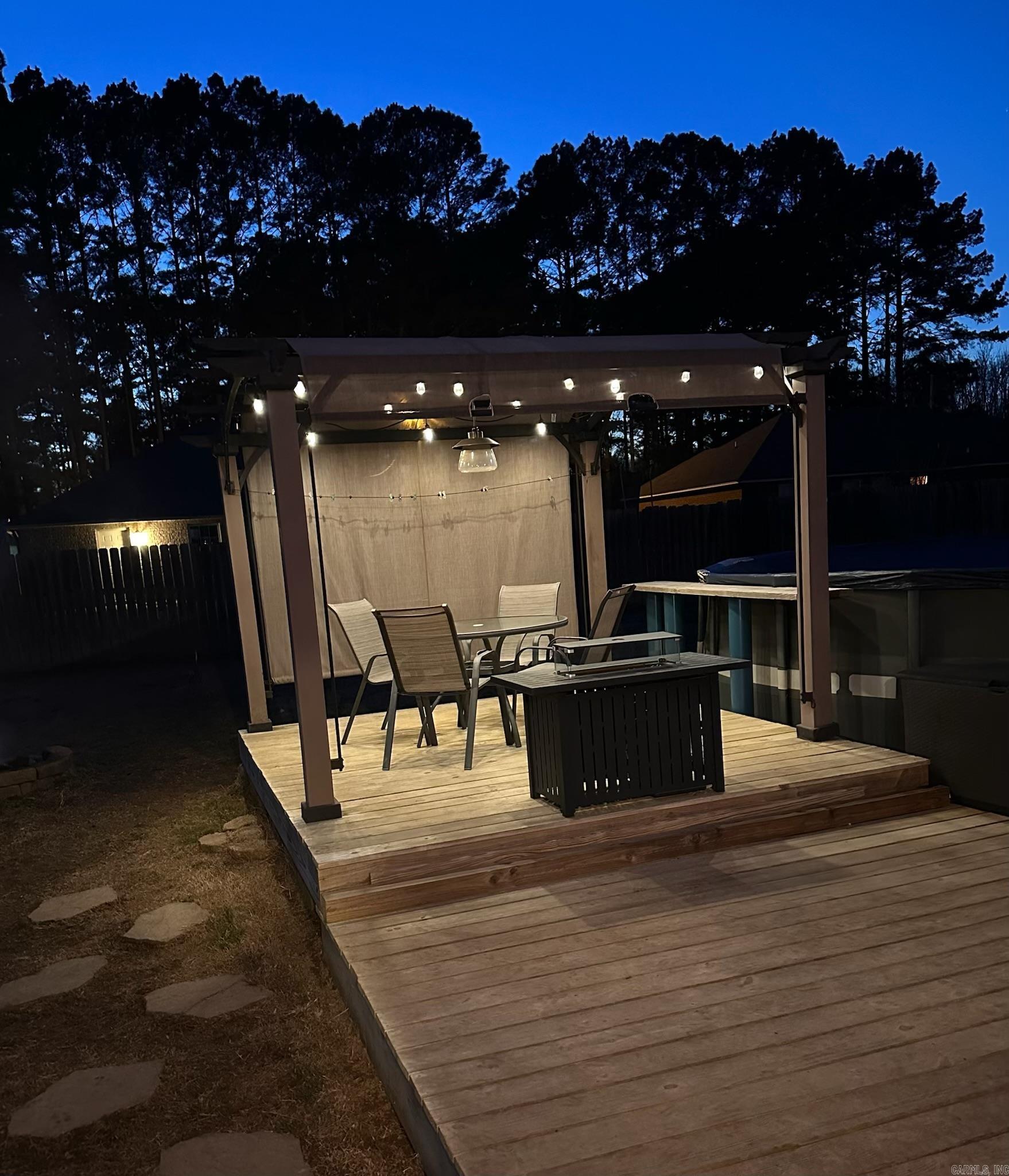 BAKER'S FIELD - Residential