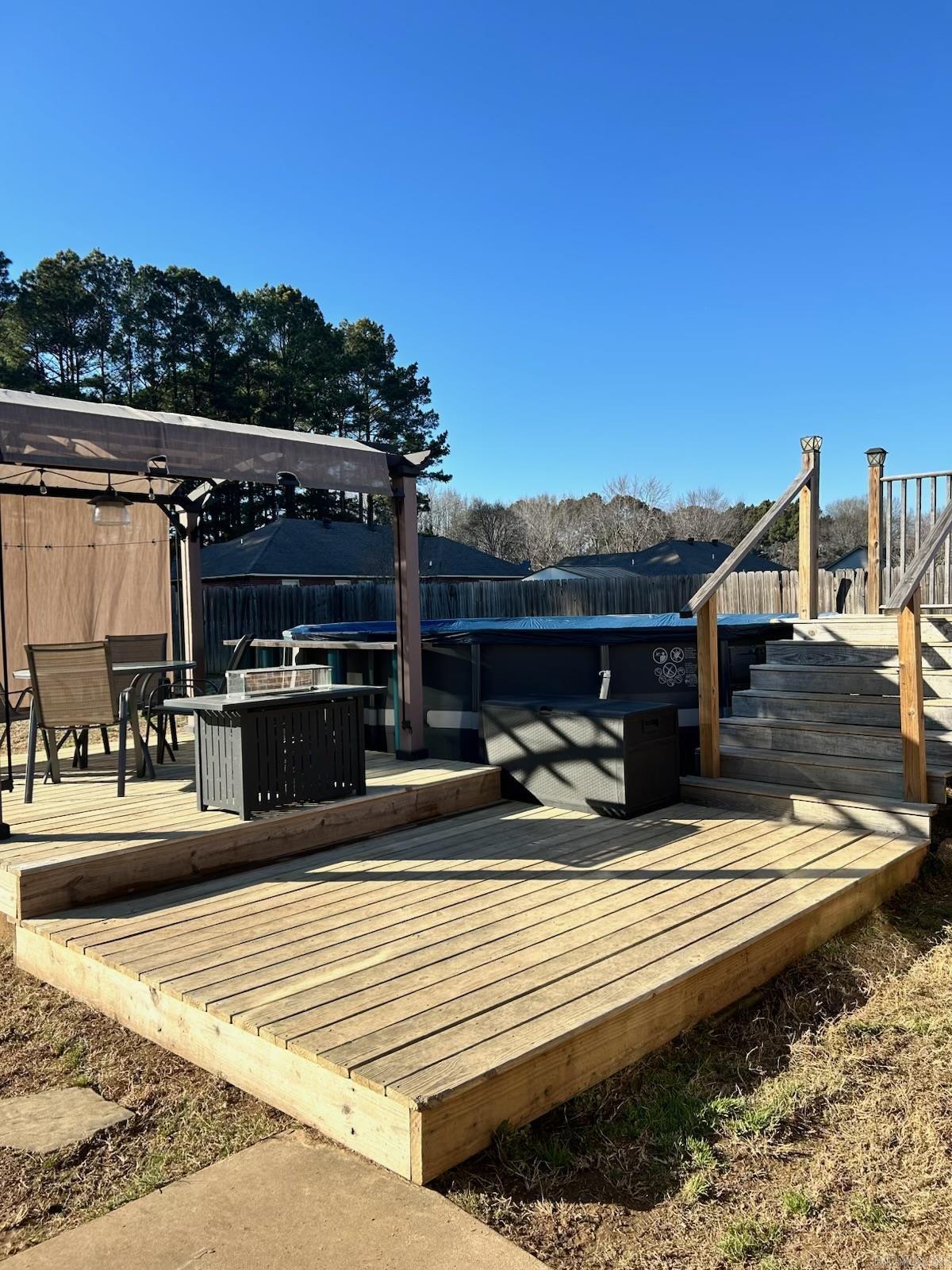 BAKER'S FIELD - Residential