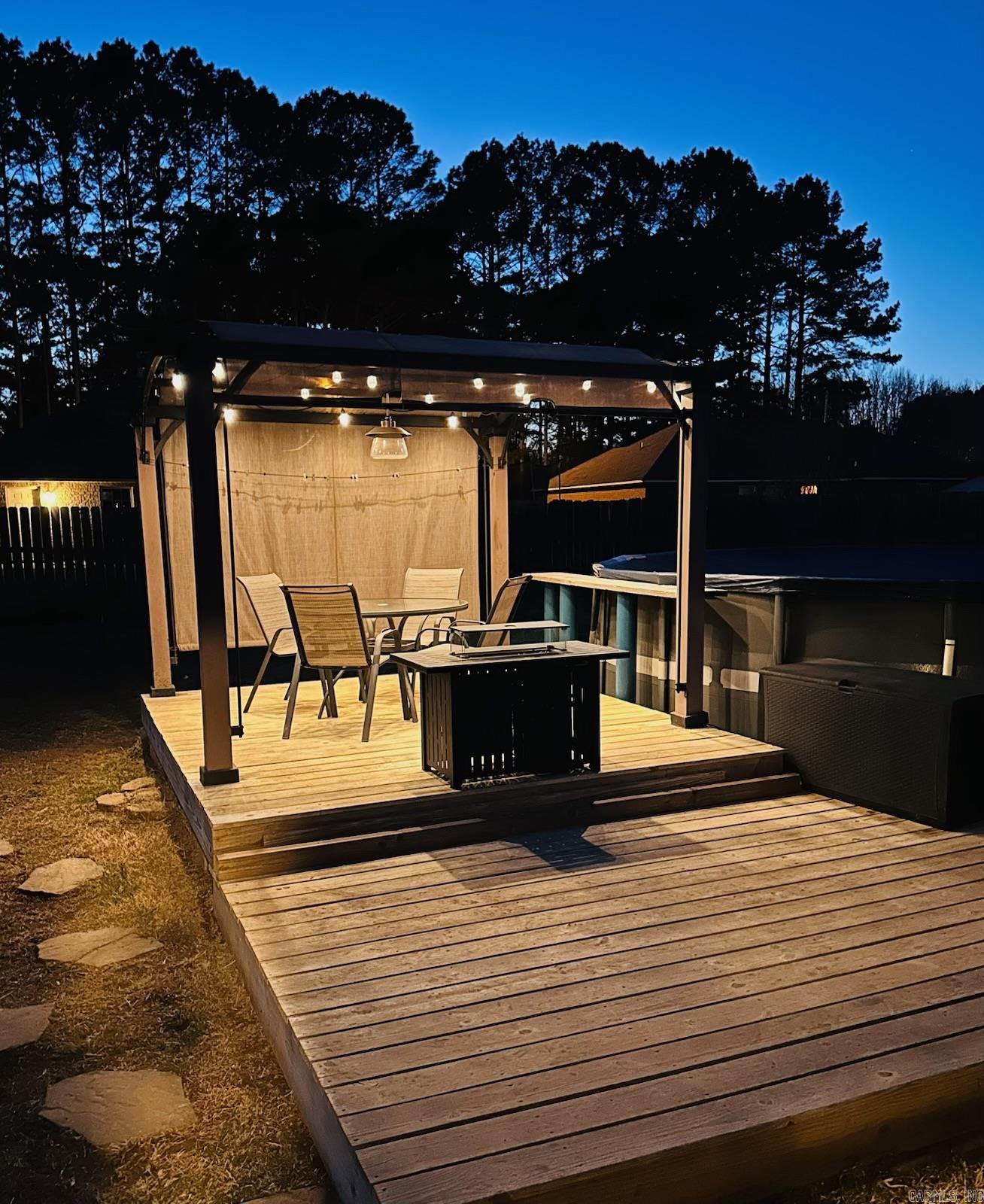 BAKER'S FIELD - Residential