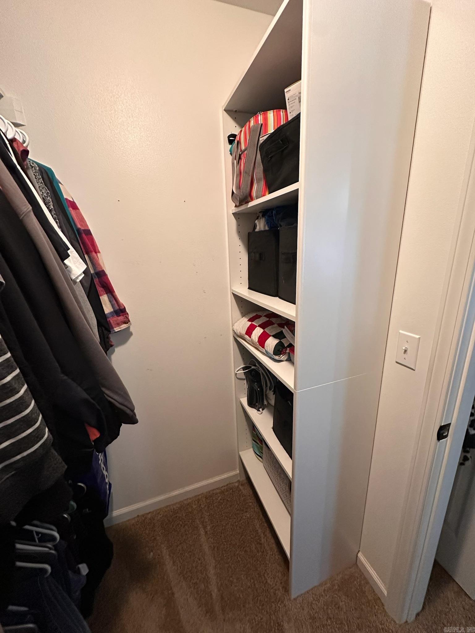 BAKER'S FIELD - Residential