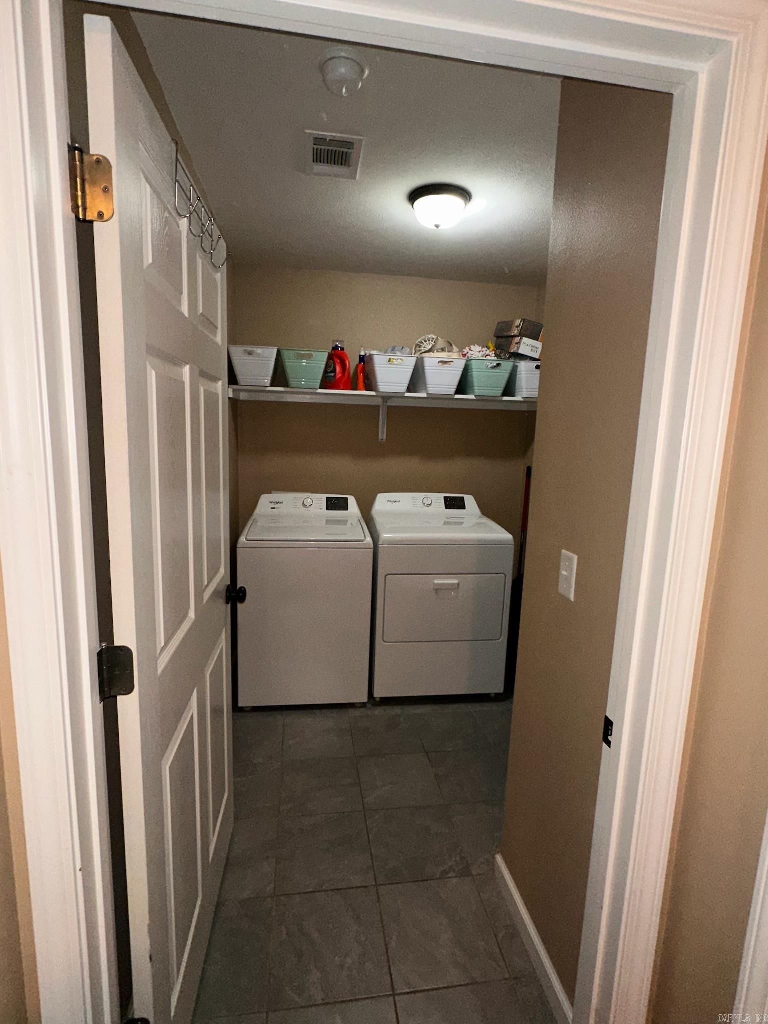 BAKER'S FIELD - Residential