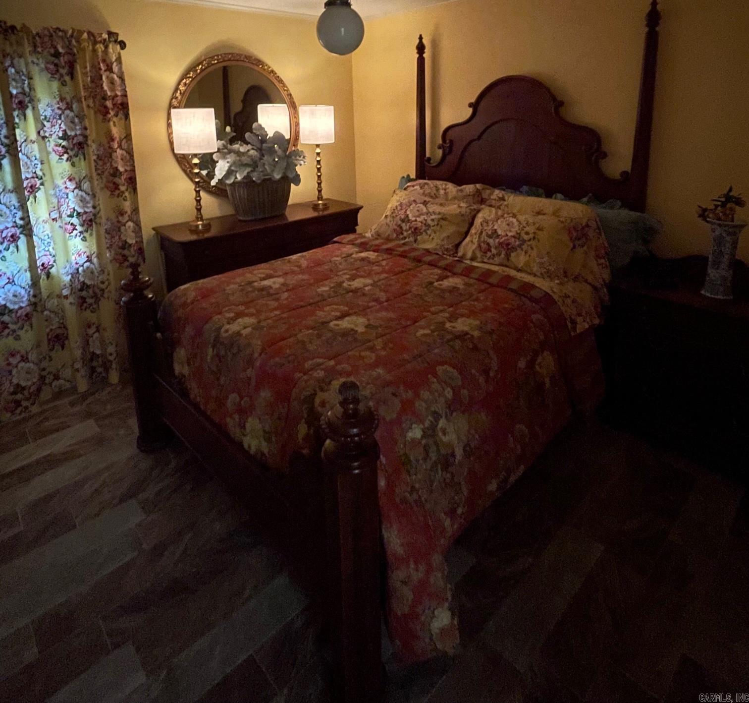 STUART ISLAND LAKEFRONT LOTS - Residential