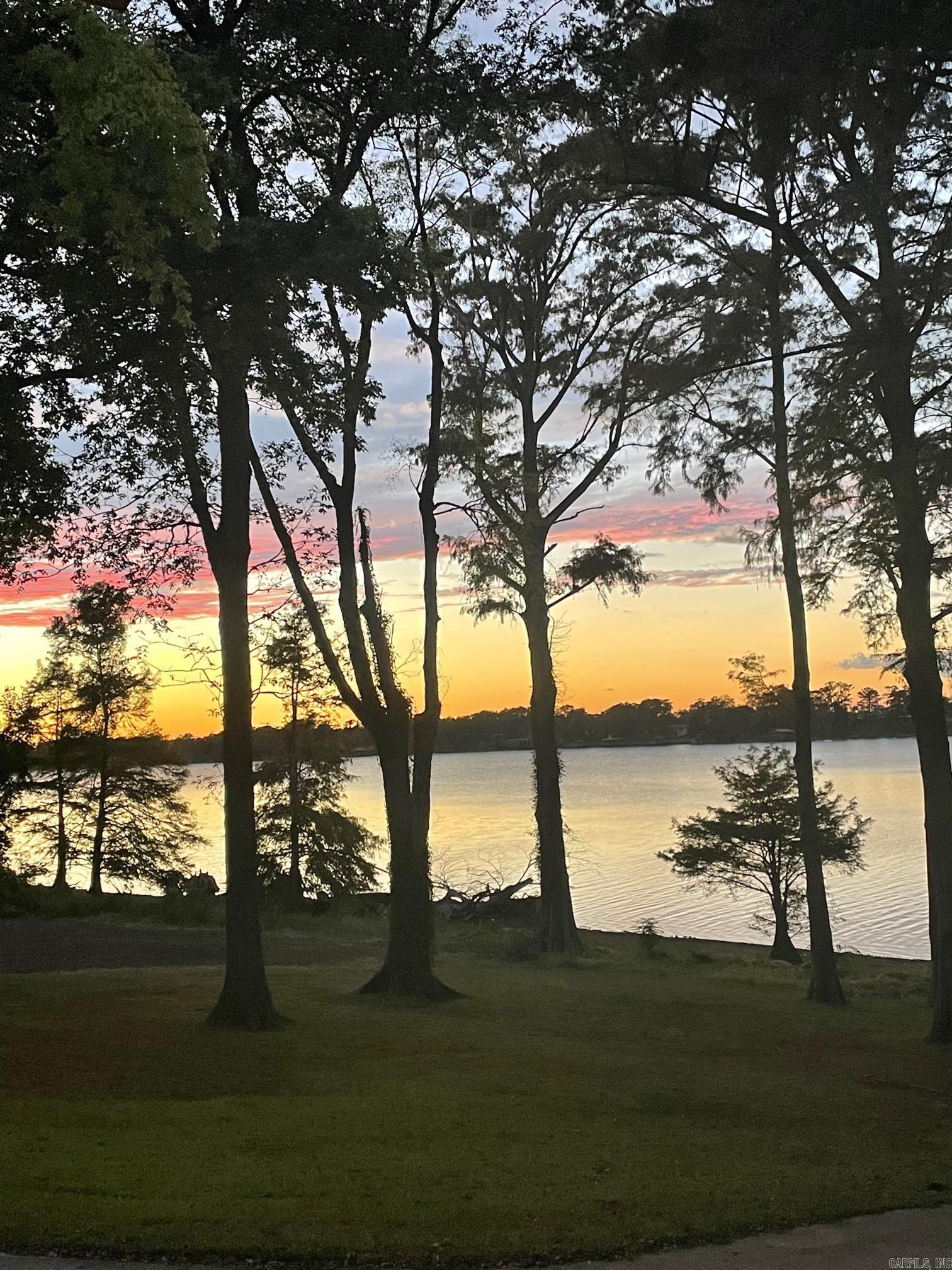 STUART ISLAND LAKEFRONT LOTS - Residential