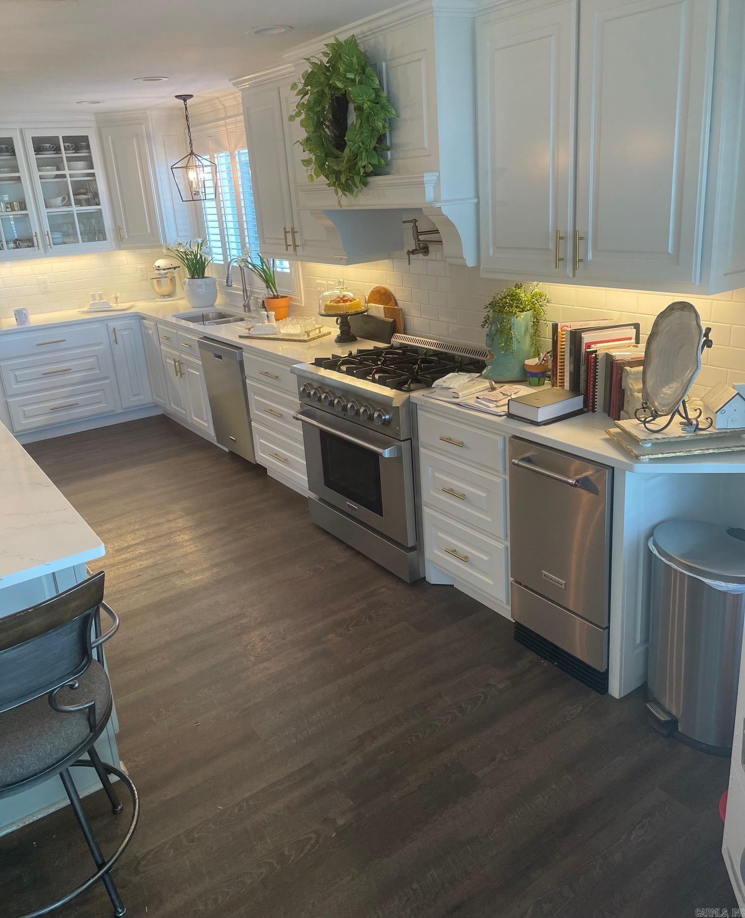 STUART ISLAND LAKEFRONT LOTS - Residential