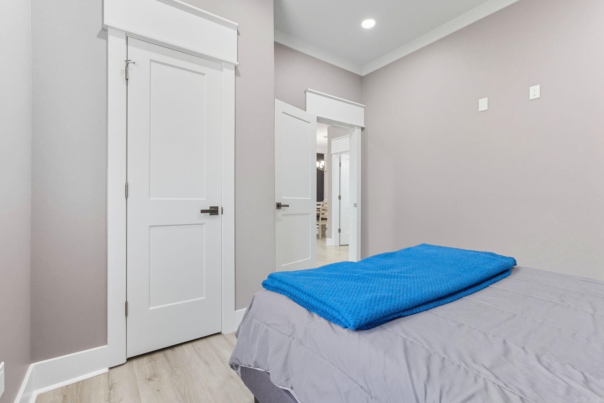 LANDSDALE GARDENS - Residential