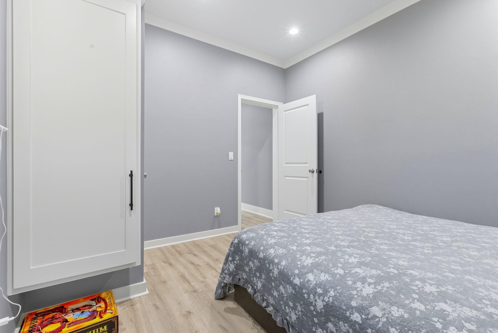 LANDSDALE GARDENS - Residential