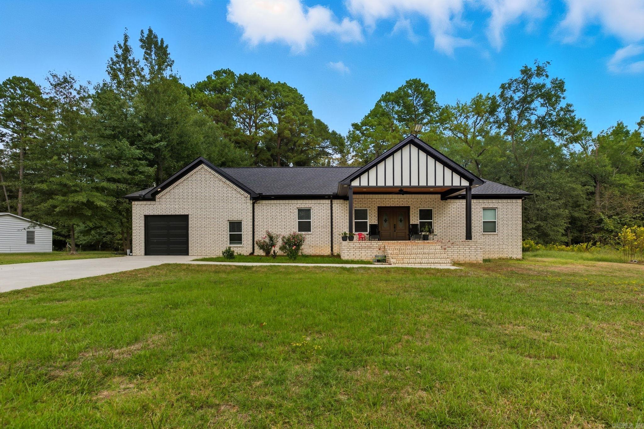 LANDSDALE GARDENS - Residential