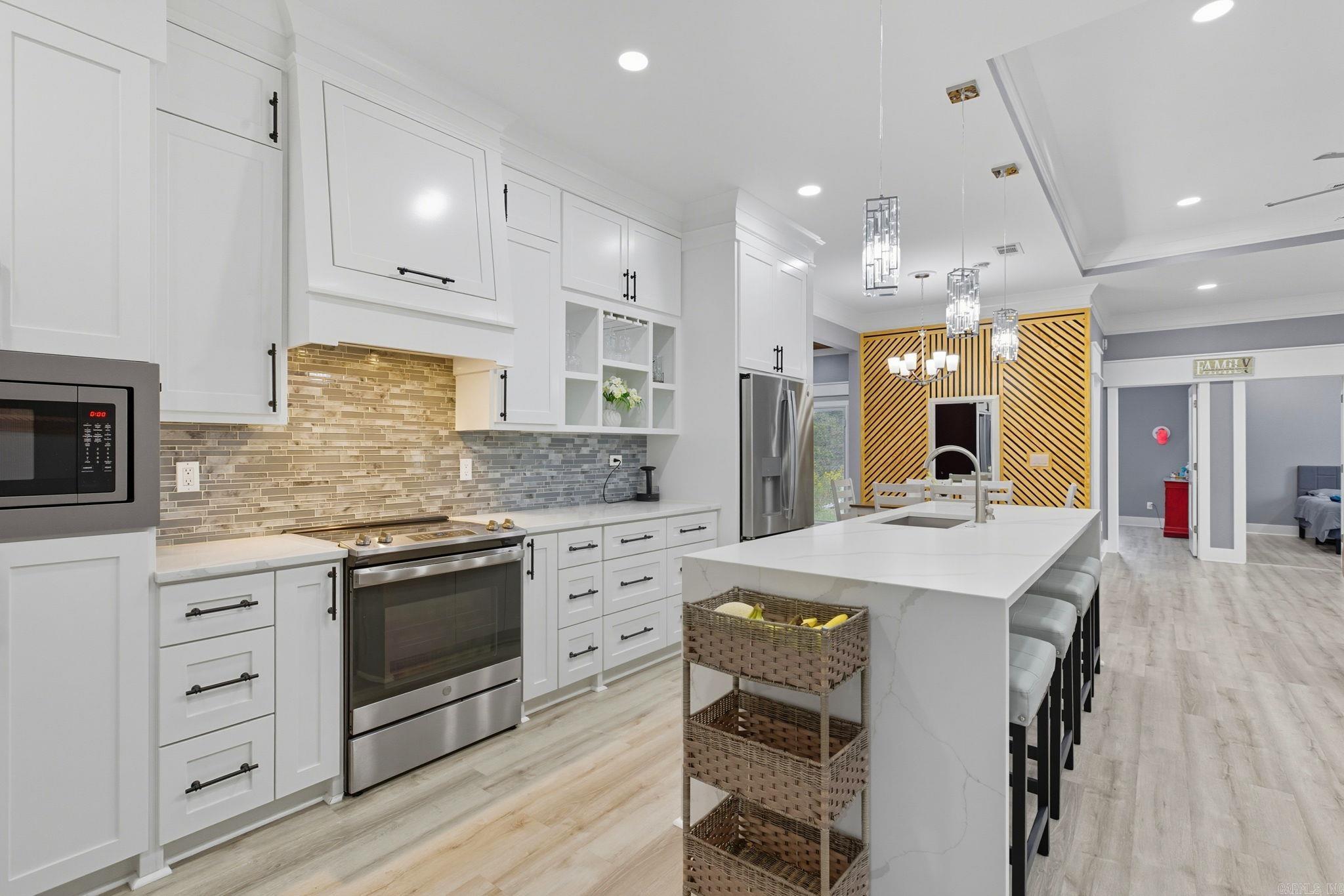 LANDSDALE GARDENS - Residential