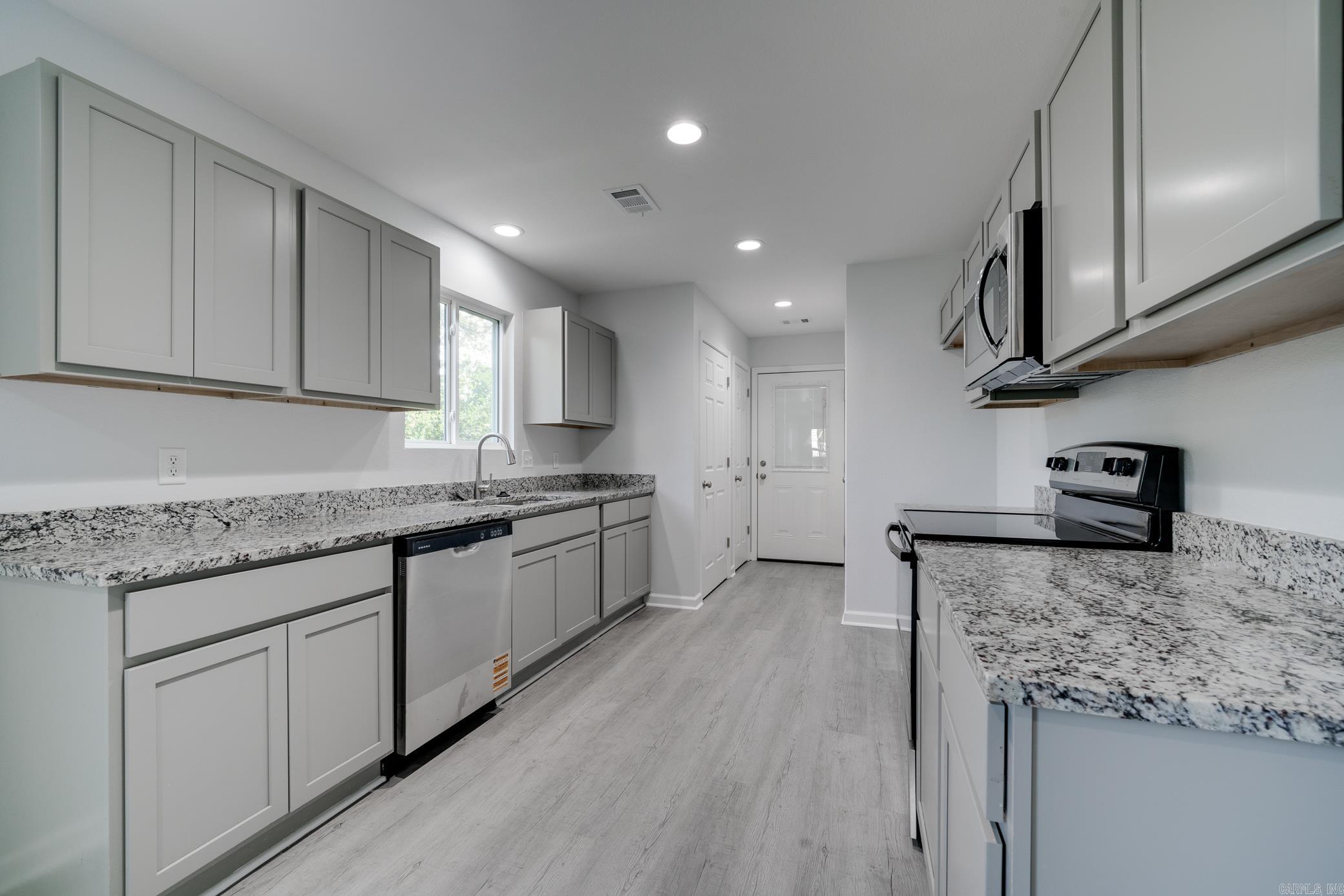 WINANS HILLS PATIO HOMES - Residential