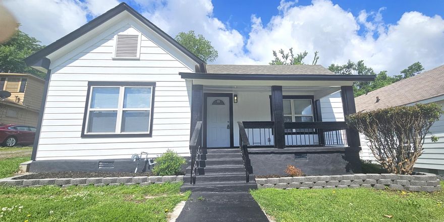 Experience the perfect fusion of timeless charm and innovation. This completely reimagined home offers a seamless open-concept design, featuring stylish LVF flooring, a beautiful kitchen with updated appliances, and windows that let natural light pour in. The primary suite serves as a serene escape with a private sitting room and walk-in closet. Turnkey comfort meets refined style, complete with a new roof, HVAC, and modern curb appeal. Enjoy the best of Little Rock from this central location, featuring quick freeway access and proximity to downtown's diverse restaurants, museums, and entertainment for all ages.