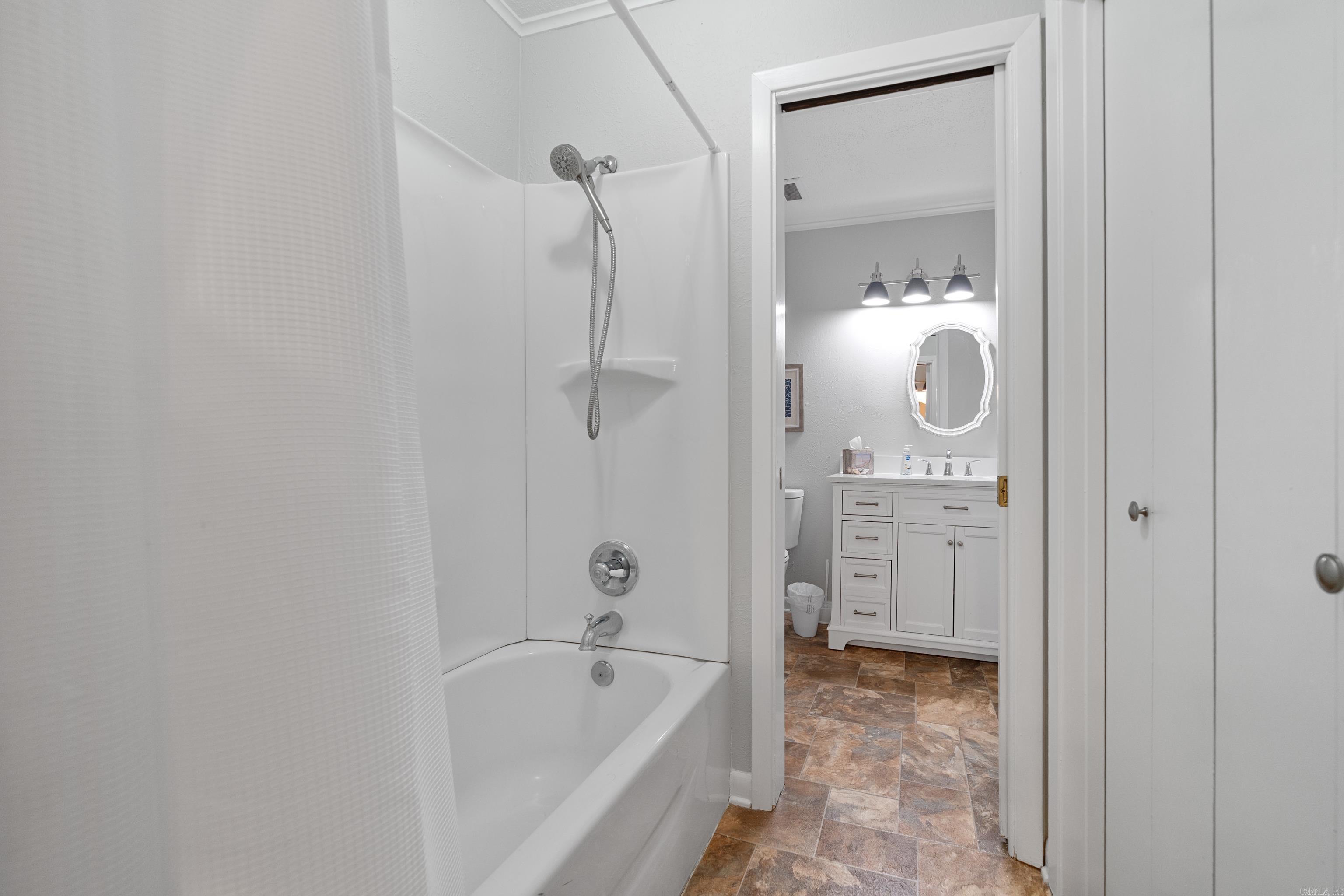 CASTELLON COURTS - Residential