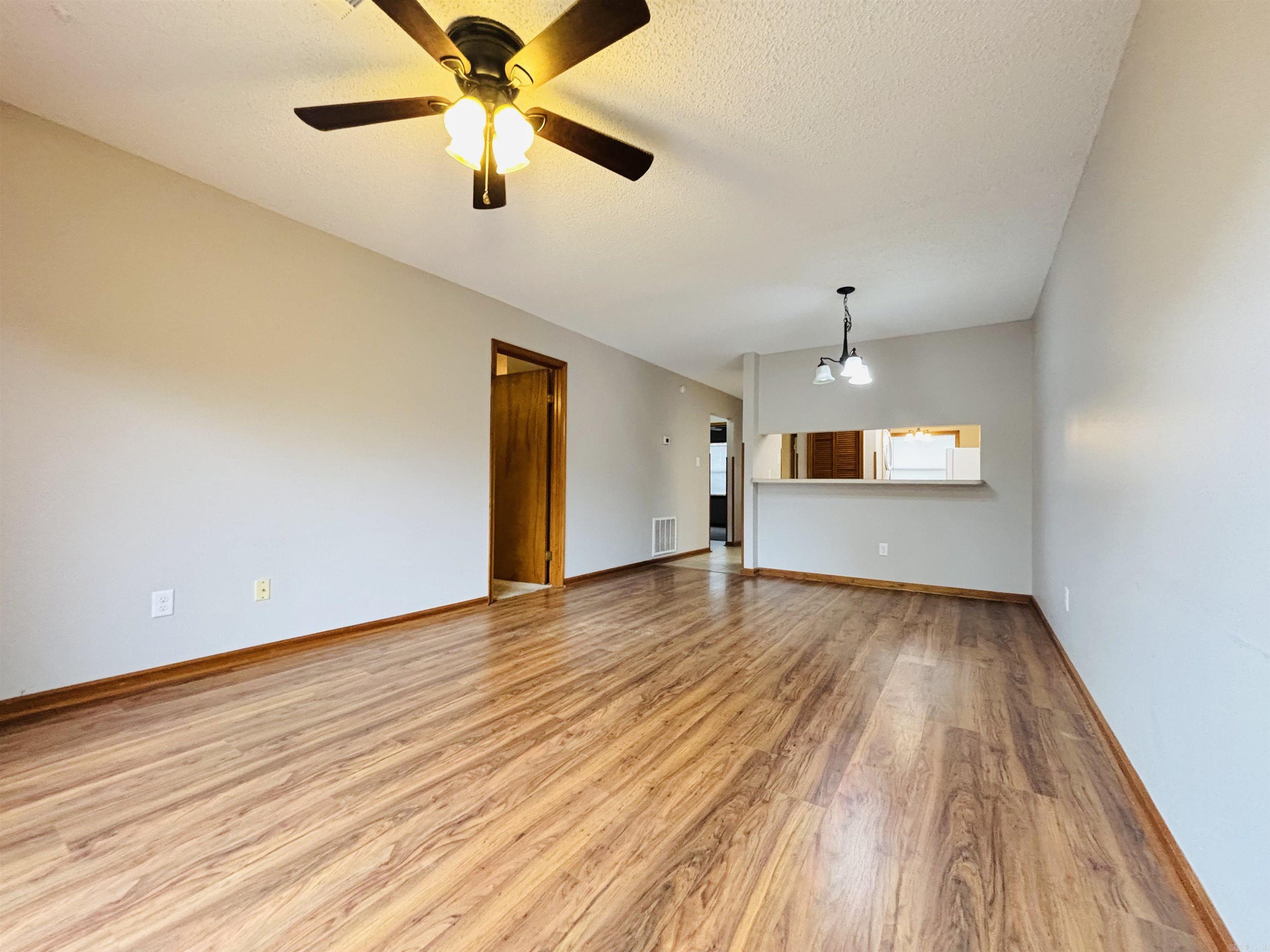 CHARMARY SQUARE HPR - Residential