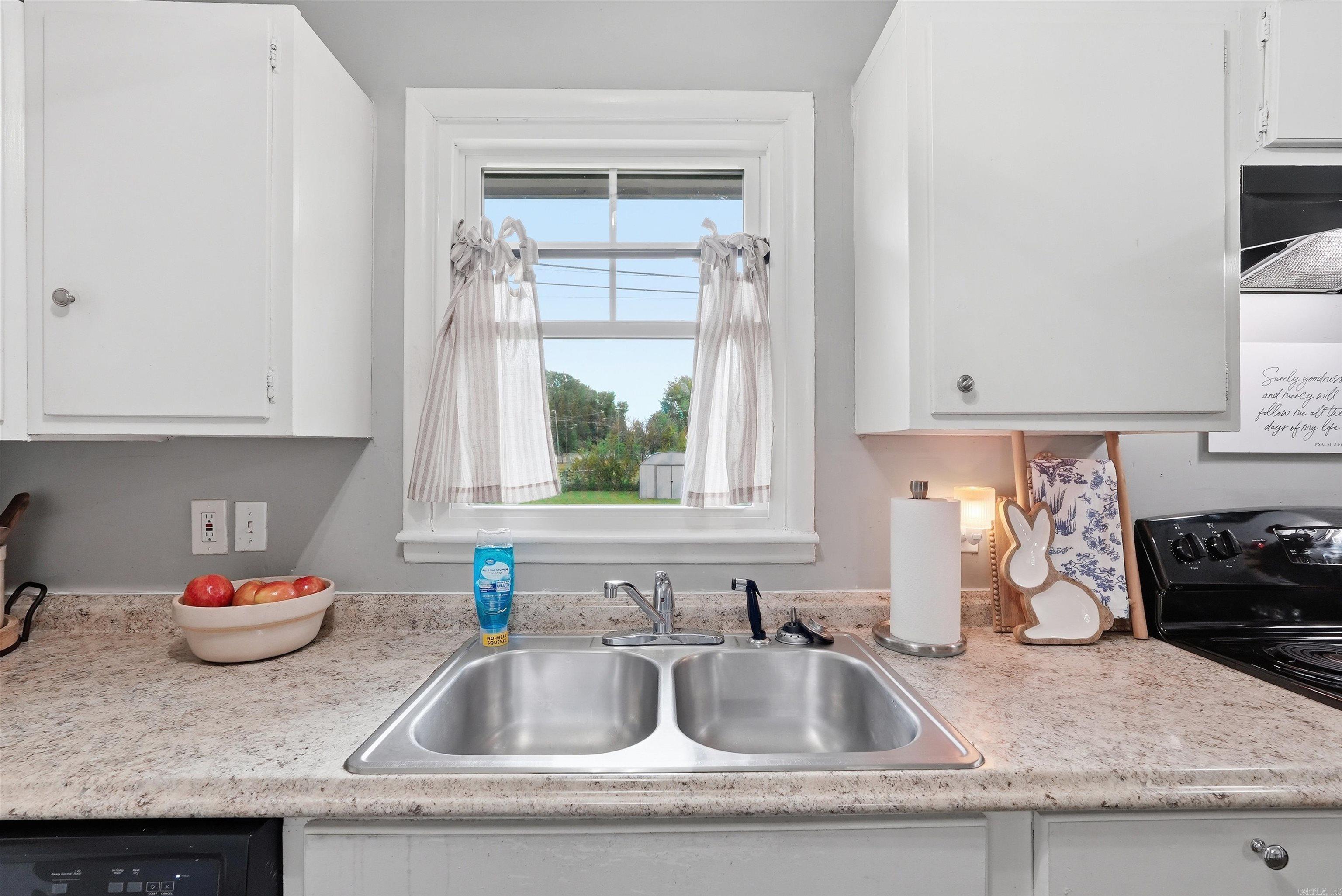 HICKMAN & MCCONNELL - Residential