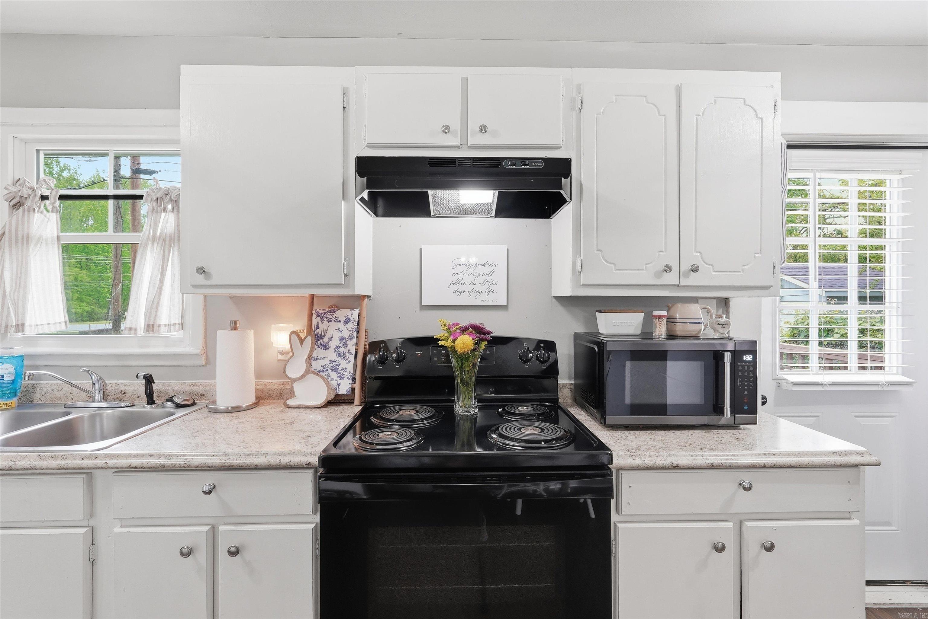 HICKMAN & MCCONNELL - Residential