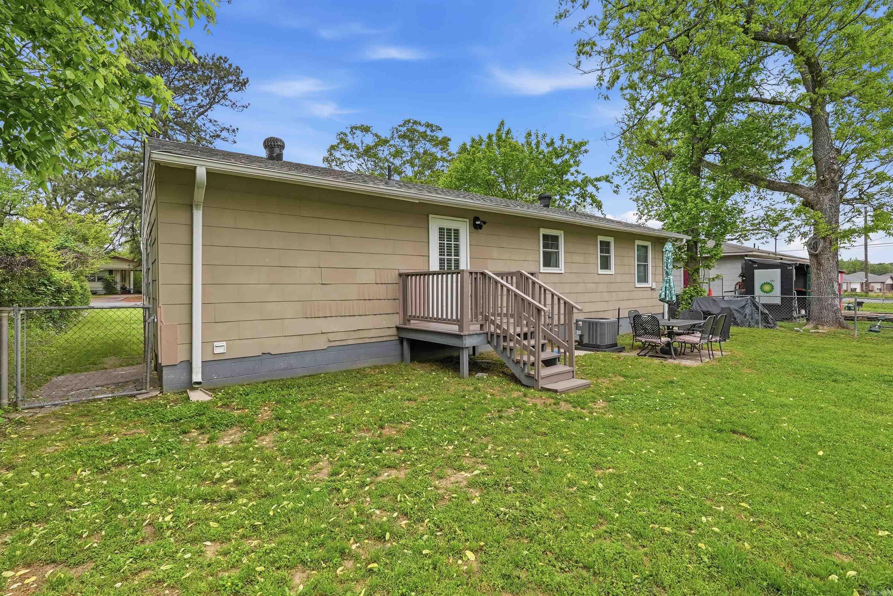 HICKMAN & MCCONNELL - Residential