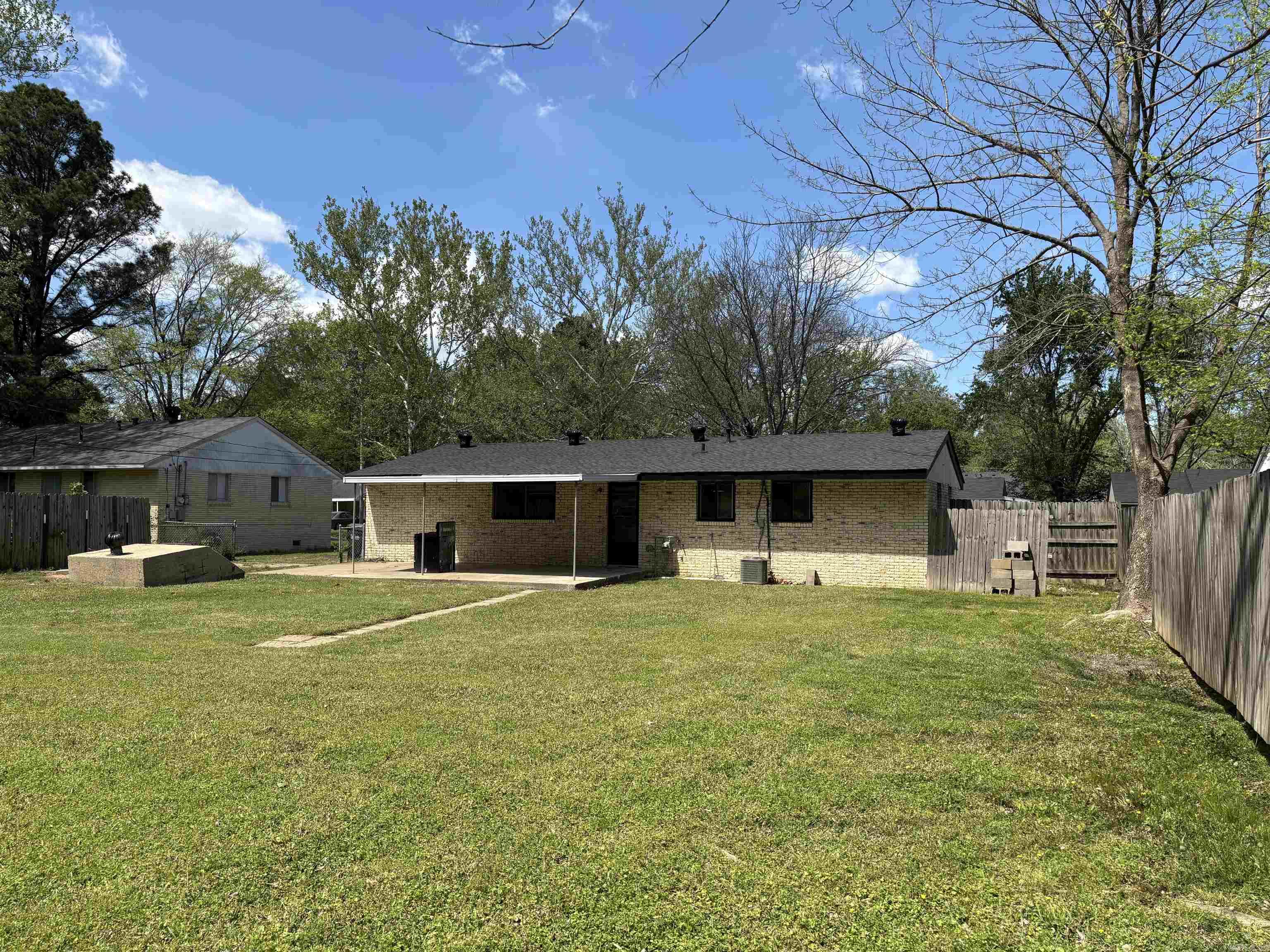 CONWAY MANOR - Residential