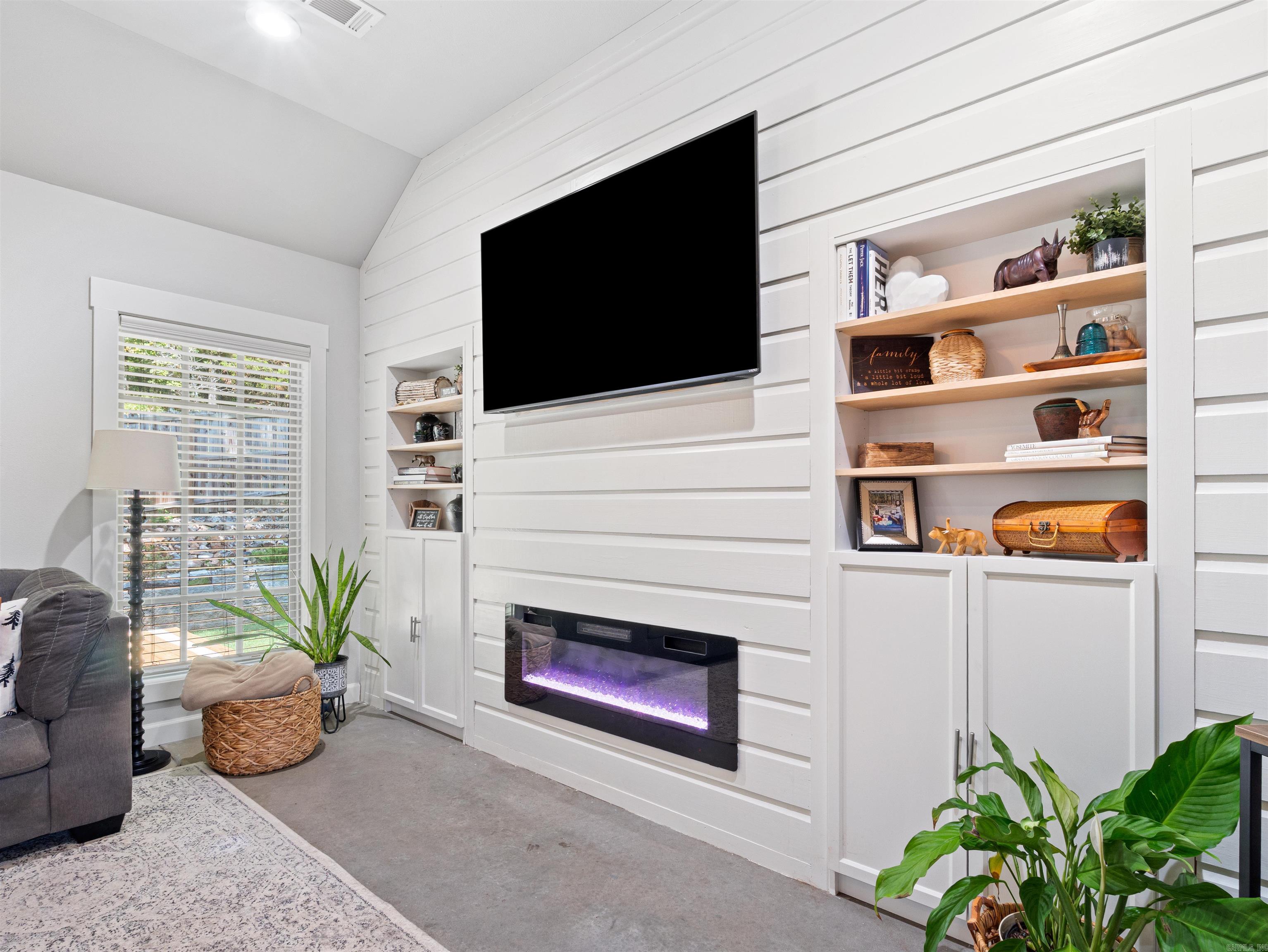 PLEASANT FOREST SUBDIVISION - Residential