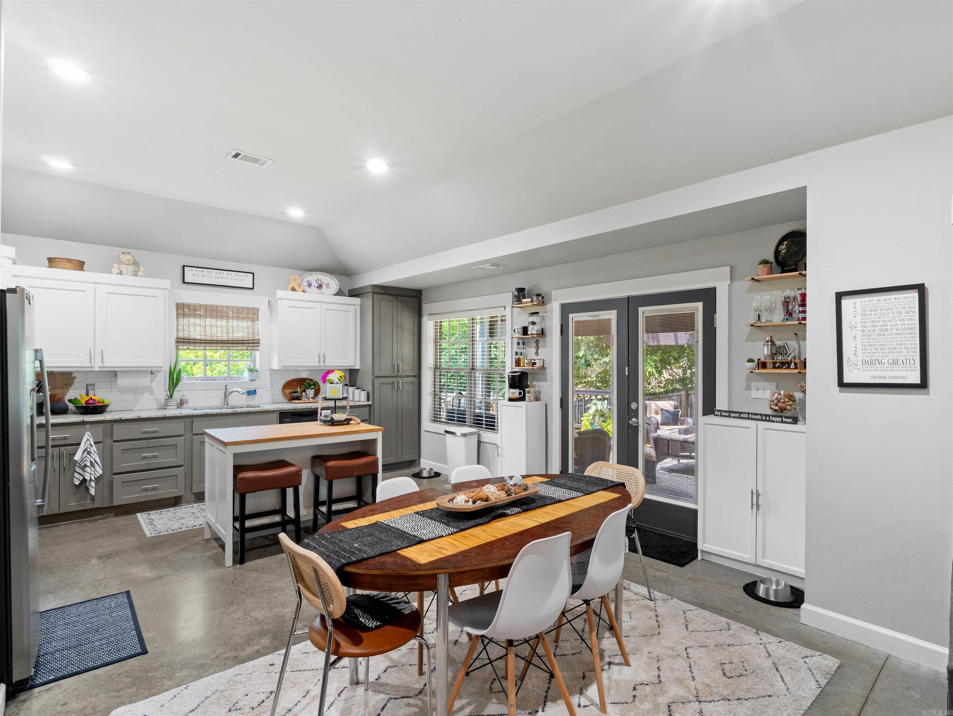 PLEASANT FOREST SUBDIVISION - Residential