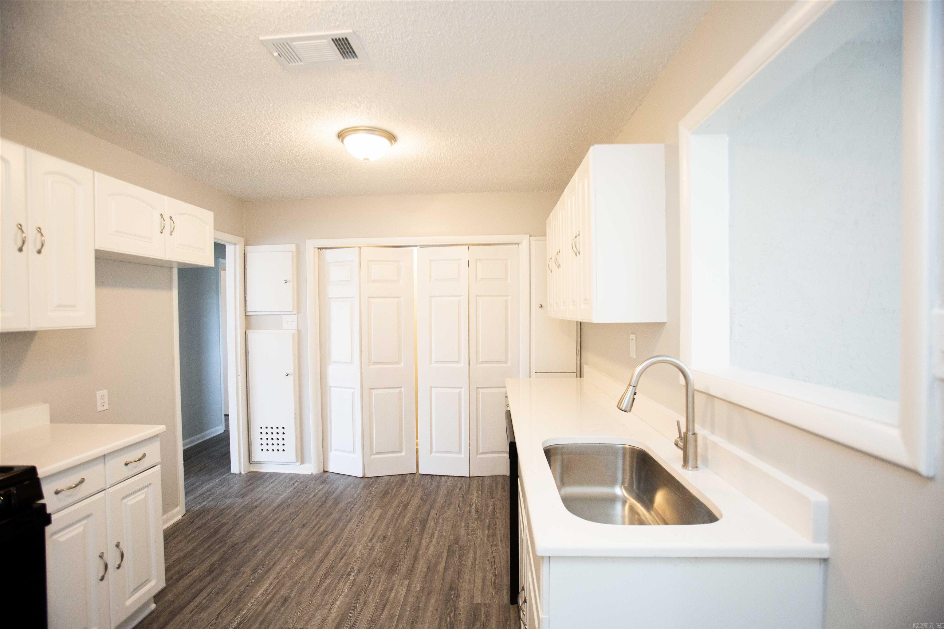 Glen View - Residential Lease